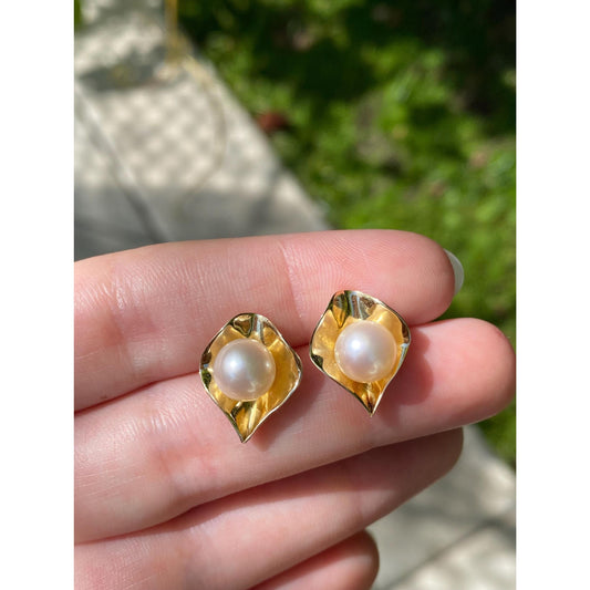 Vintage Solid 14k Yellow Gold Pearl Leaf Stud Earrings