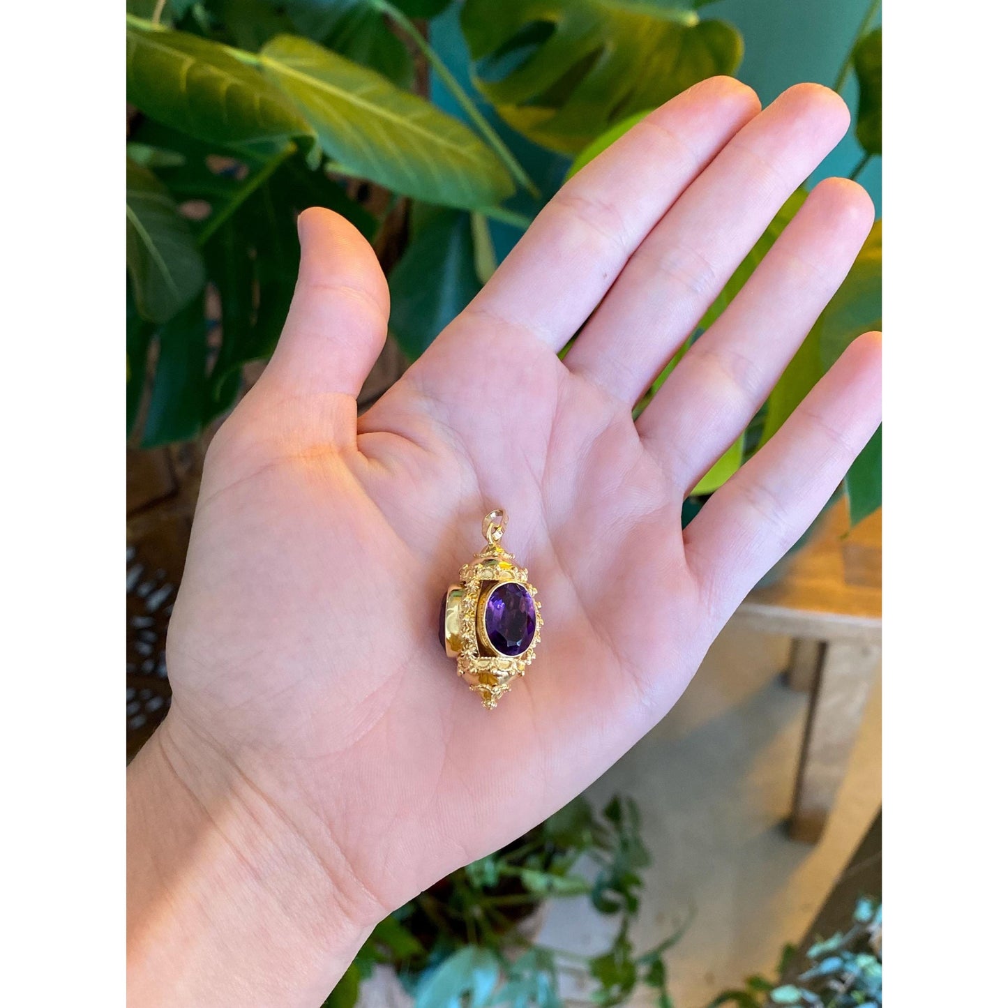 Vintage Solid 18k Yellow Gold Amethyst Lantern Morrocan Charm