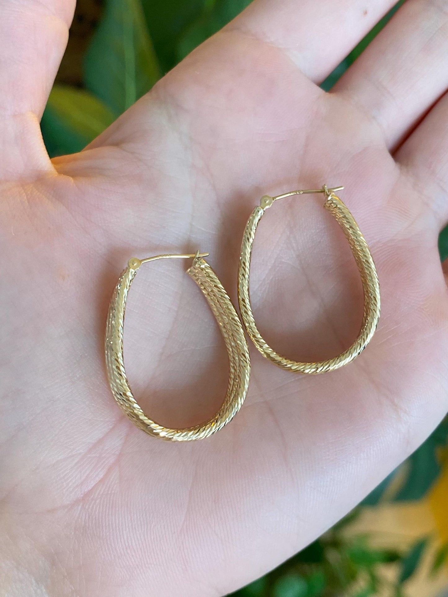 Vintage 14k Yellow Gold Triple Textured Wire Hoop Earrings