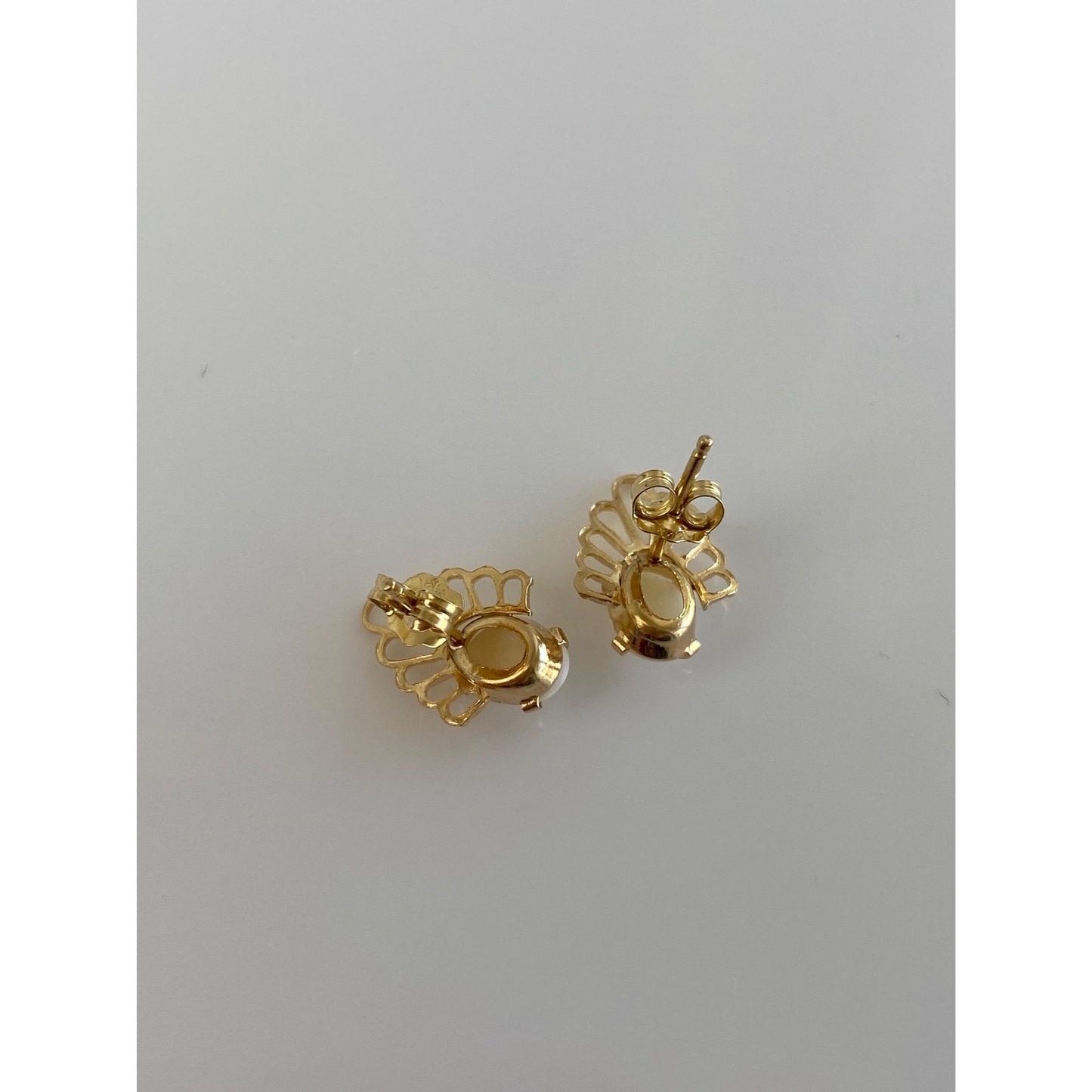 Vintage Solid 14k Yellow Gold Opal Scalloped Stud Earrings