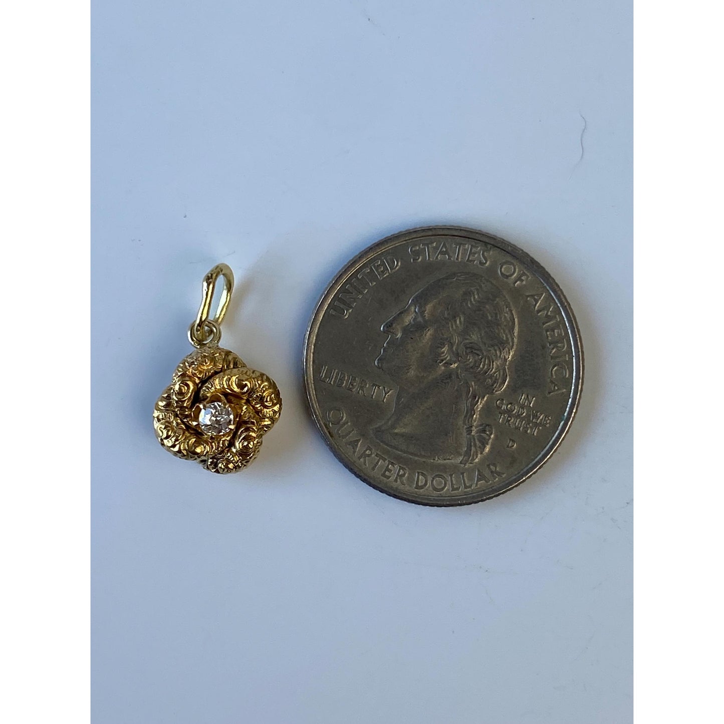Vintage 18k Yellow Gold Diamond Knot Charm