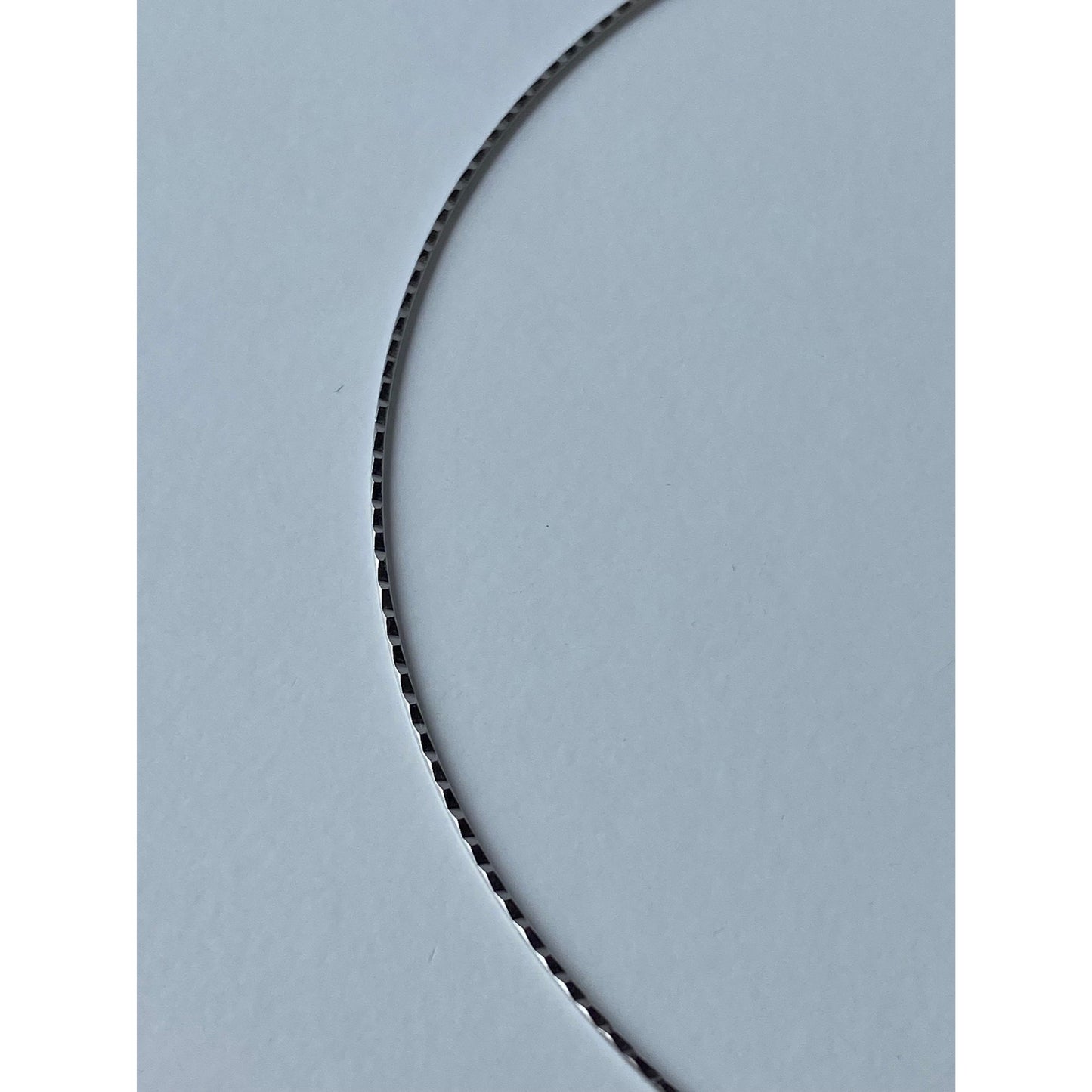 Solid 14k White Gold Dainty Designed Wire Collar Necklace - 16.75 inches