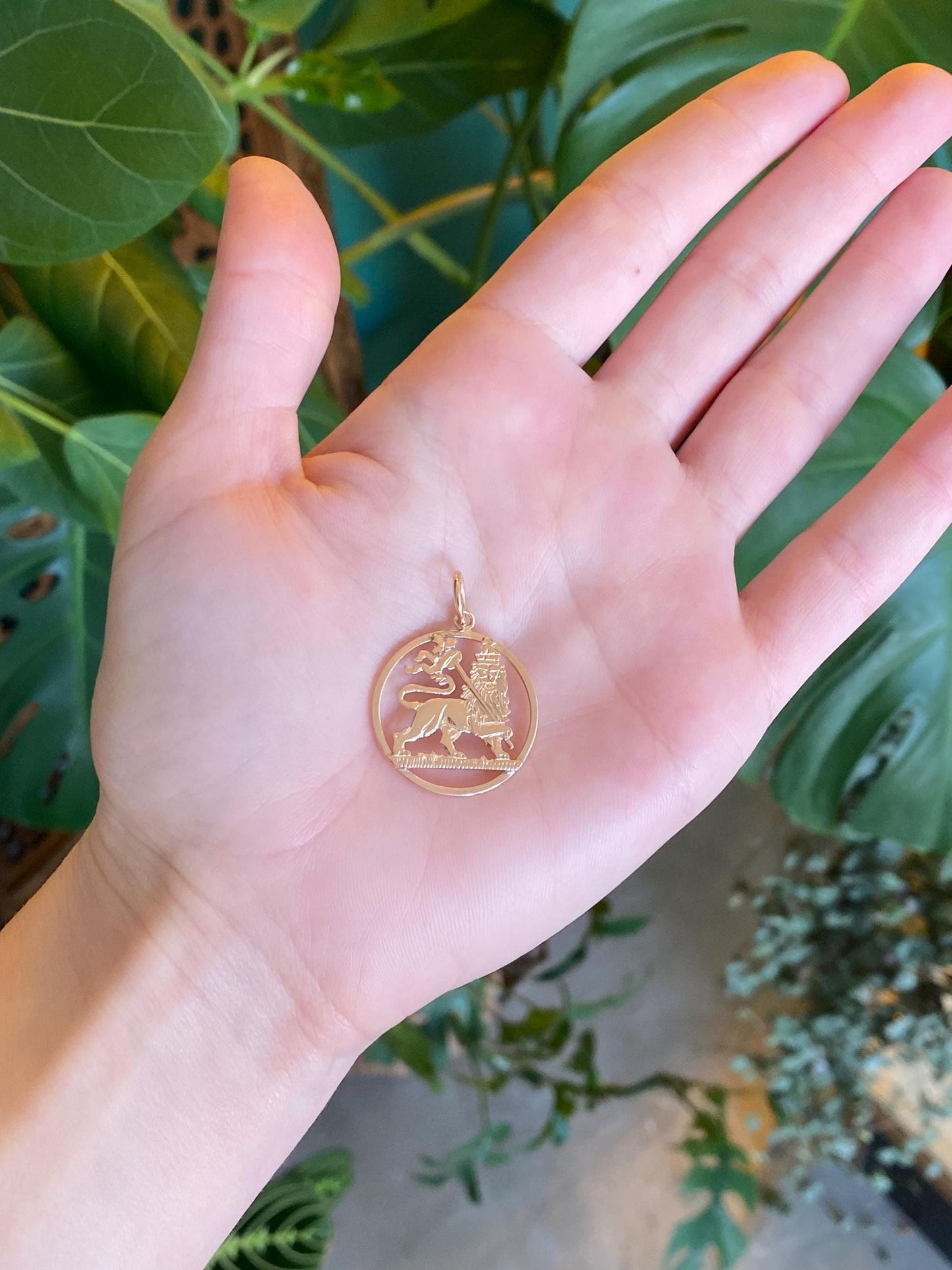 Vintage Solid 18k Rose Gold Lion Charm