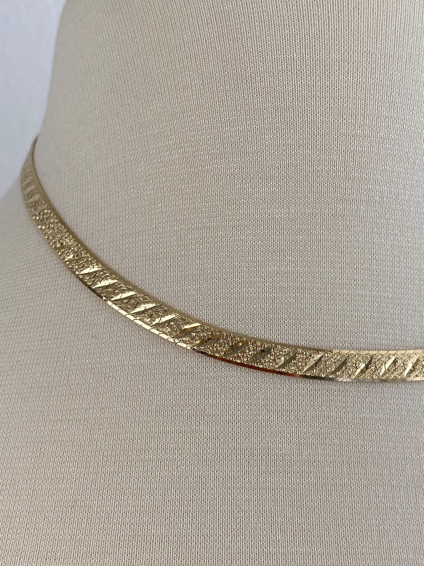 Vintage Solid 14k Yellow Gold Chunky Designed Herringbone Chain Necklace - 16 inches