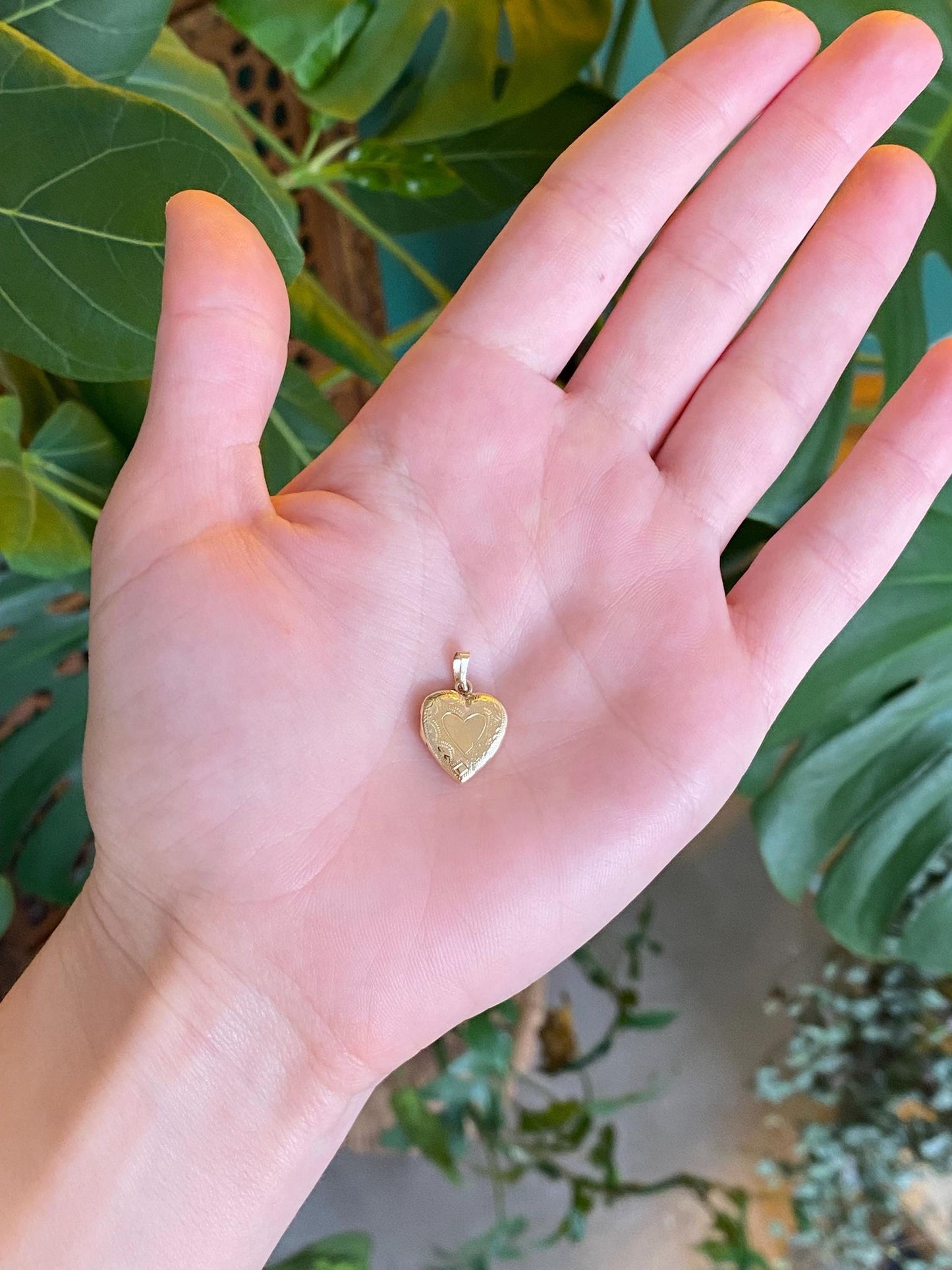 Vintage 14k Yellow Gold Heart Locket Charm