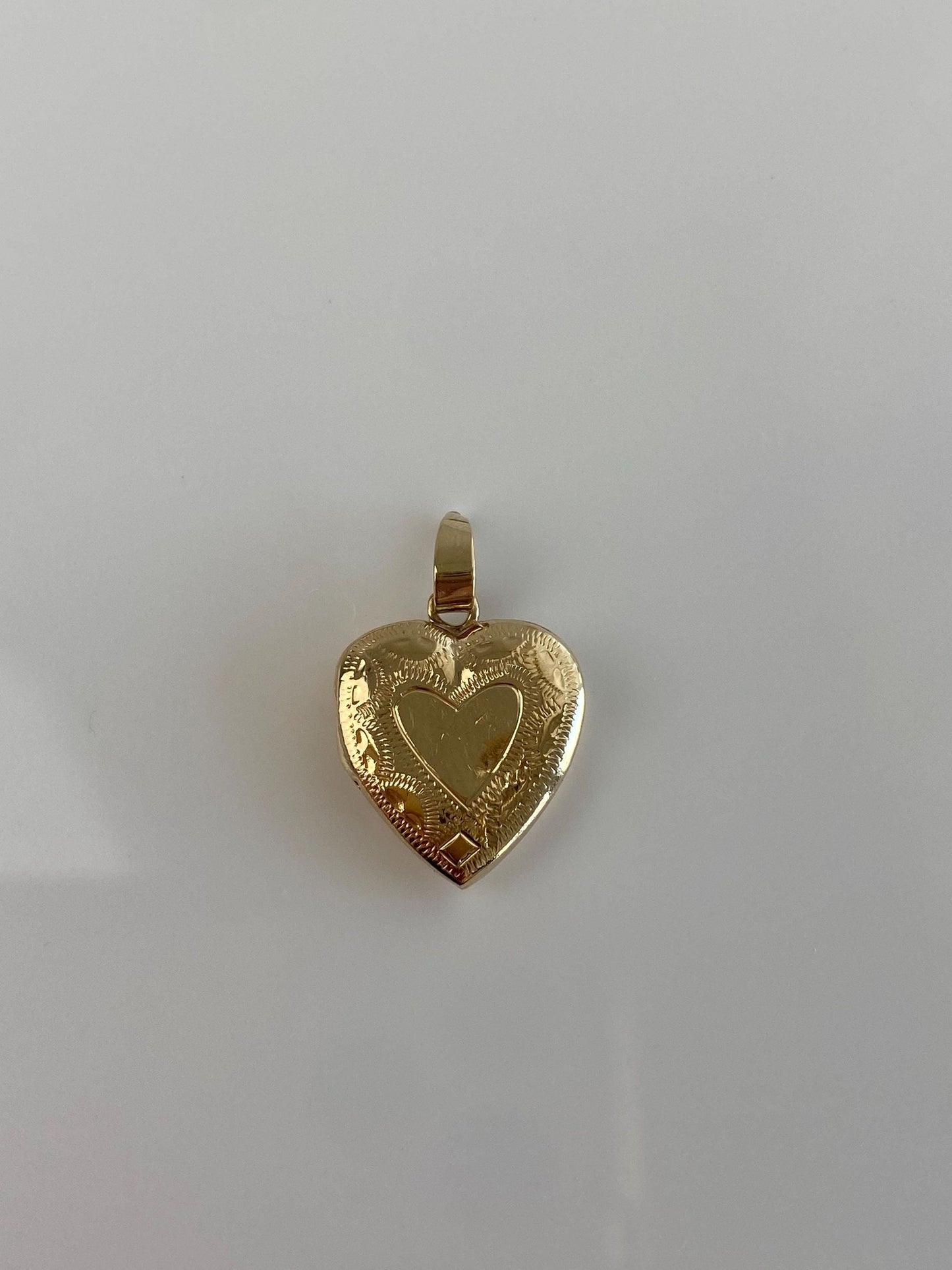 Vintage 14k Yellow Gold Heart Locket Charm