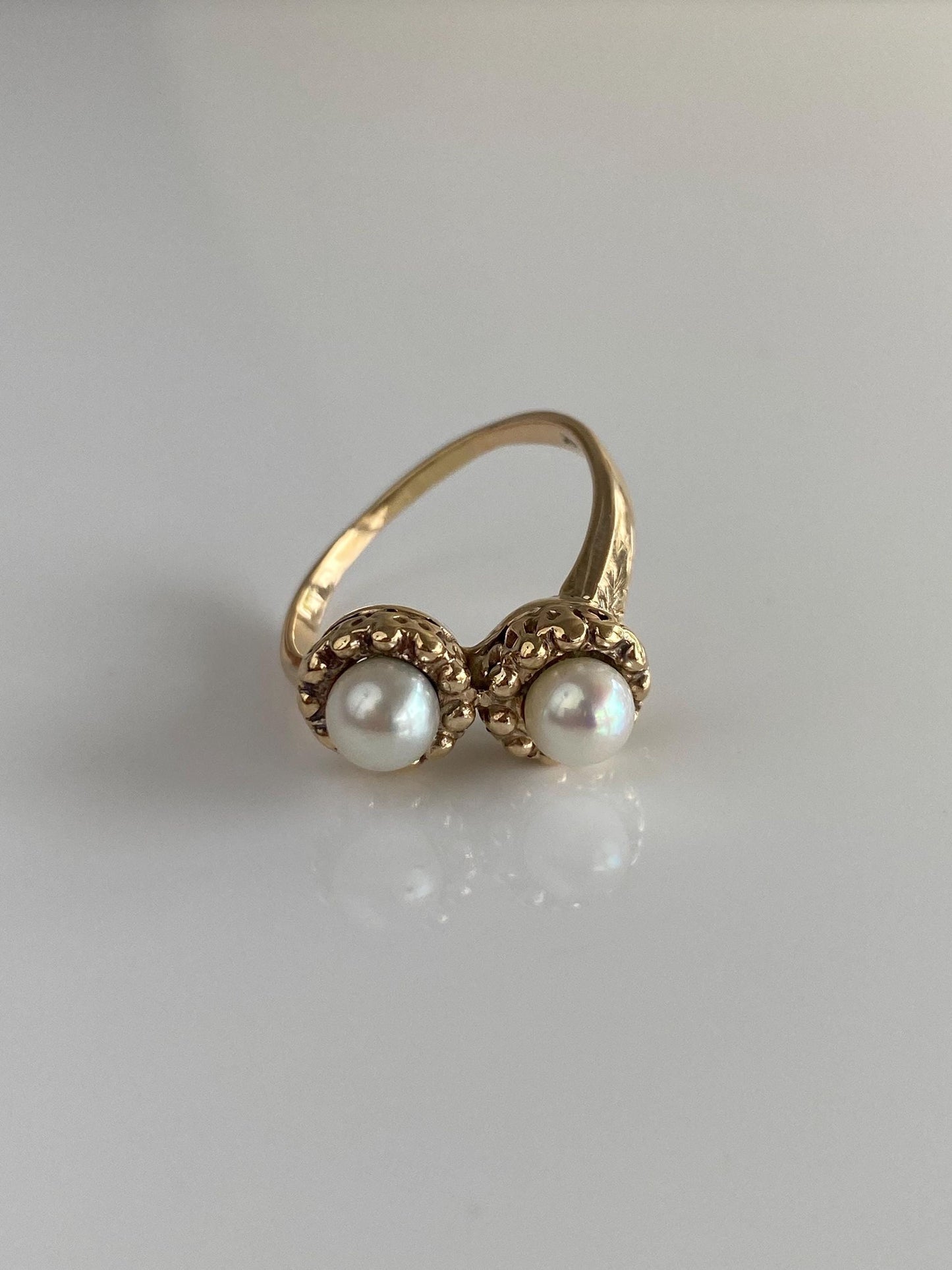 Vintage Solid 14k Yellow Gold Double Pearl Ring - Size 8.5