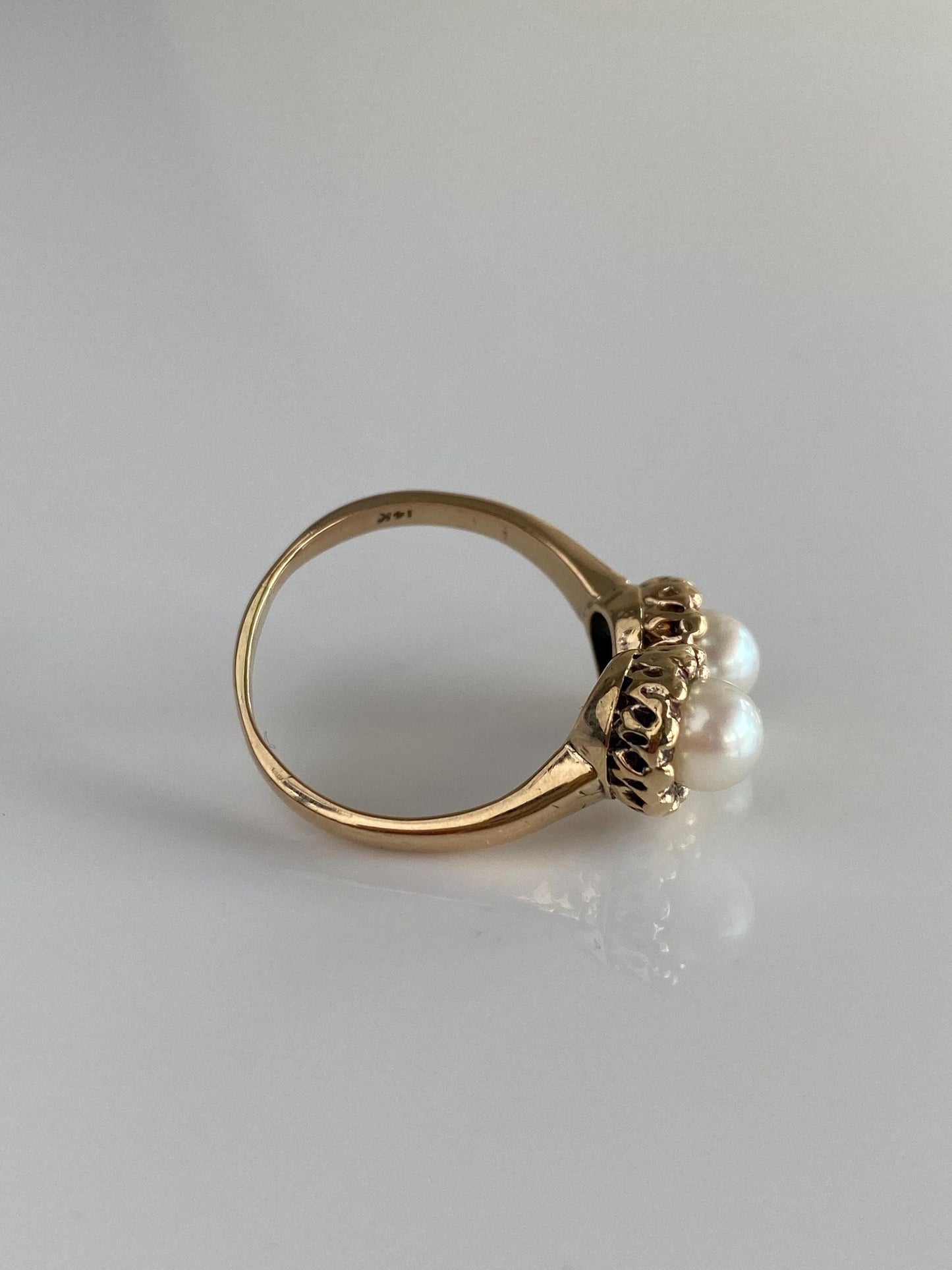 Vintage Solid 14k Yellow Gold Double Pearl Ring - Size 8.5