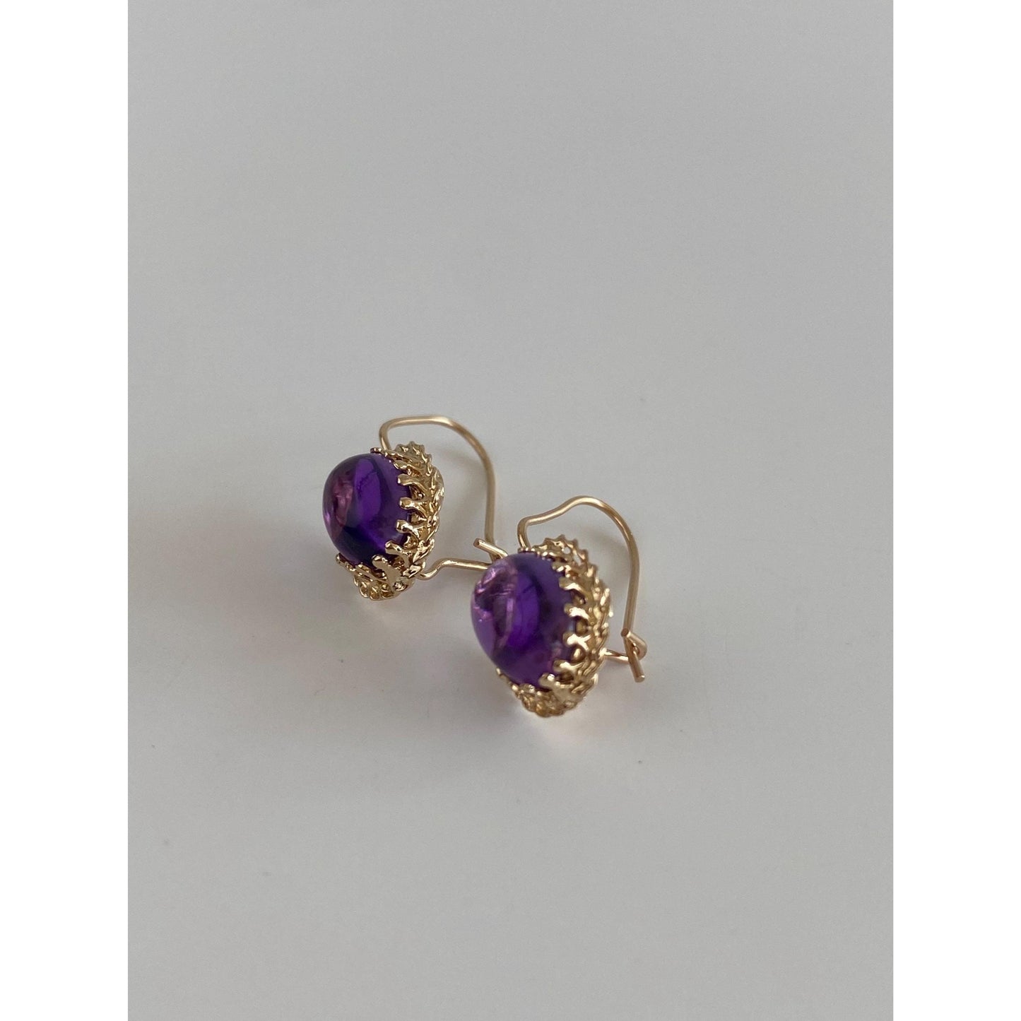 Vintage Solid 14k Yellow Gold Amethyst Dangle Earrings