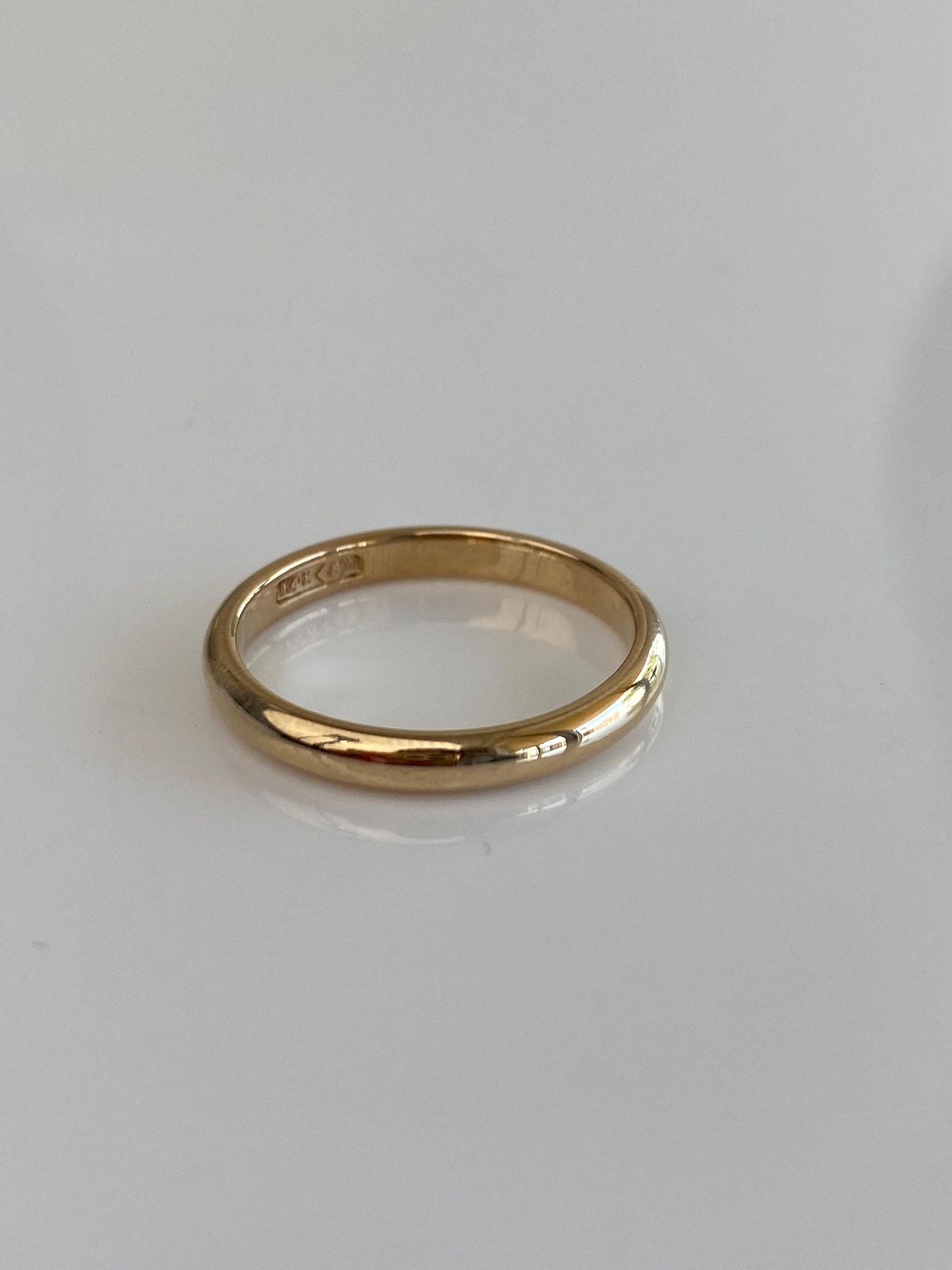 Vintage Solid 14k Yellow Gold Ring Band - Size 7.5
