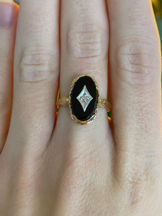 Vintage Solid 10k White & Yellow Gold Onyx Diamond Ring - Size 6.25