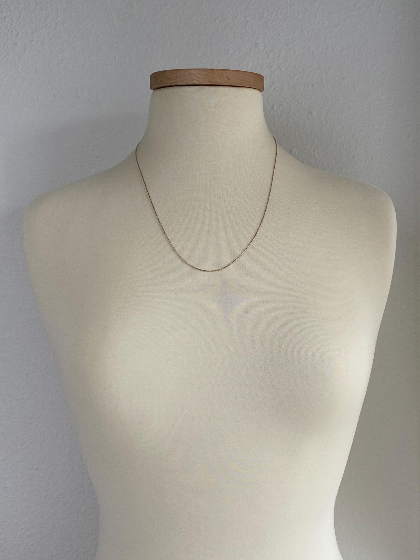 Vintage Solid 10k Tri Tone Gold Rounded Triangle Link Chain - 22.25 inches