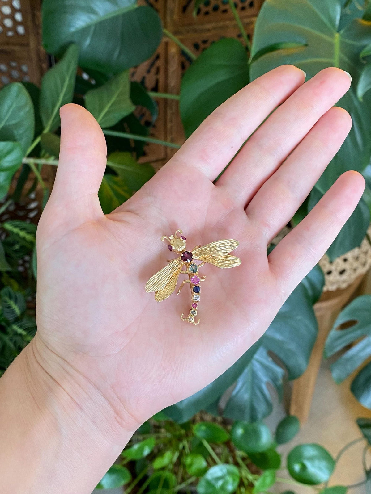 Vintage Solid 14k Yellow Gold Pink Blue & Clear Sapphire Garnet Topaz Diamond Pink and Green Spinel Dragonfly Brooch Pin