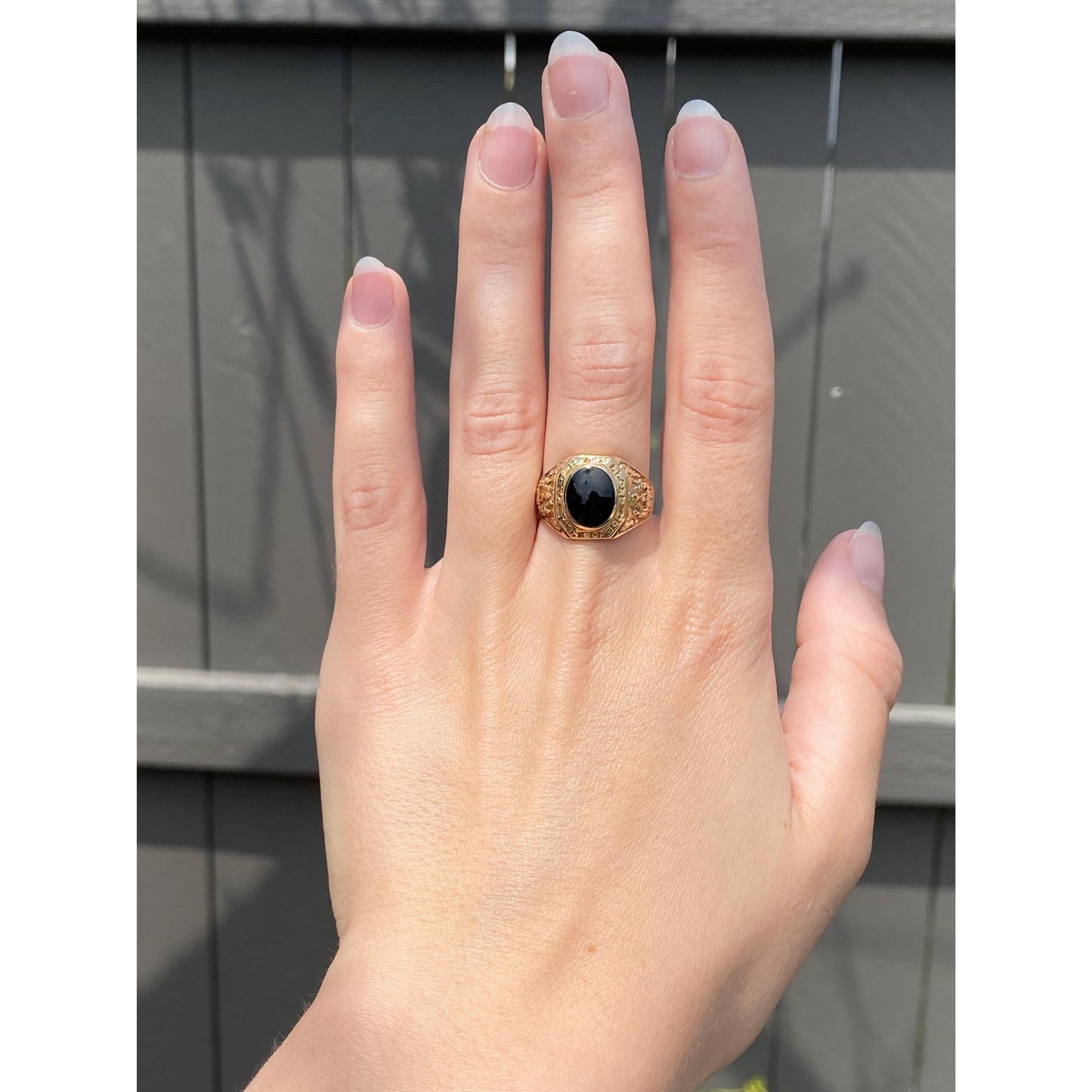 Vintage Solid 10k Yellow Gold Black Onyx Class Ring - Size 7