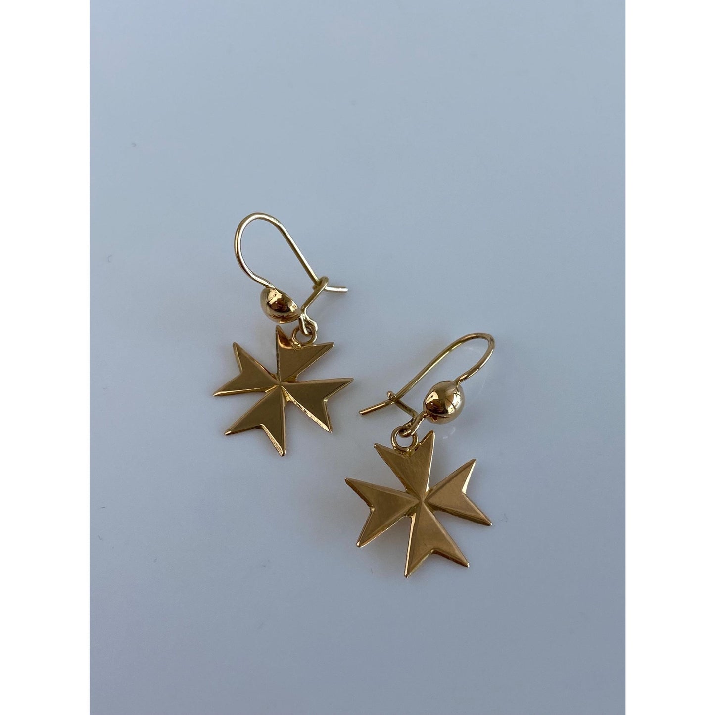 Vintage Solid 18k Yellow Gold Dangle Earrings