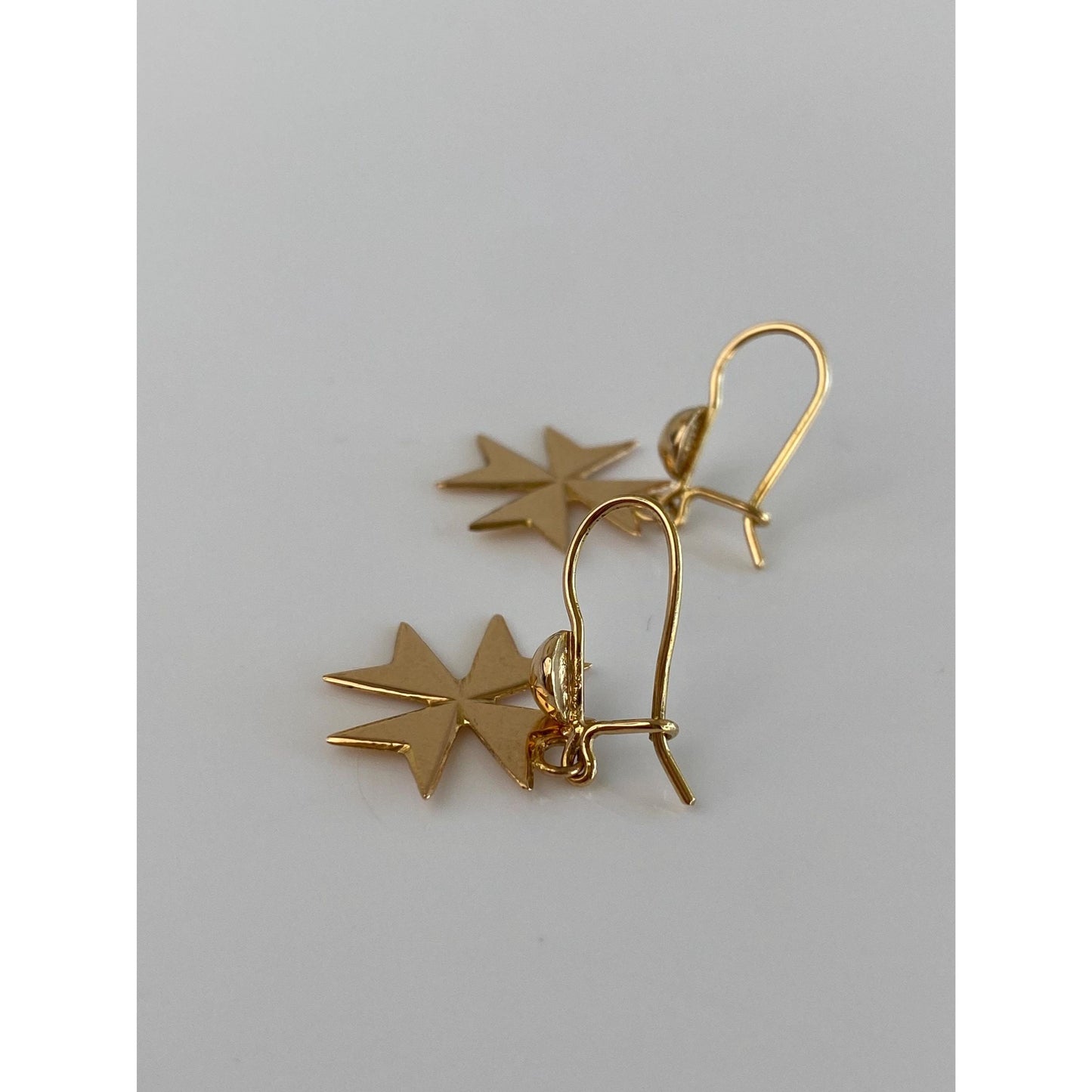 Vintage Solid 18k Yellow Gold Dangle Earrings