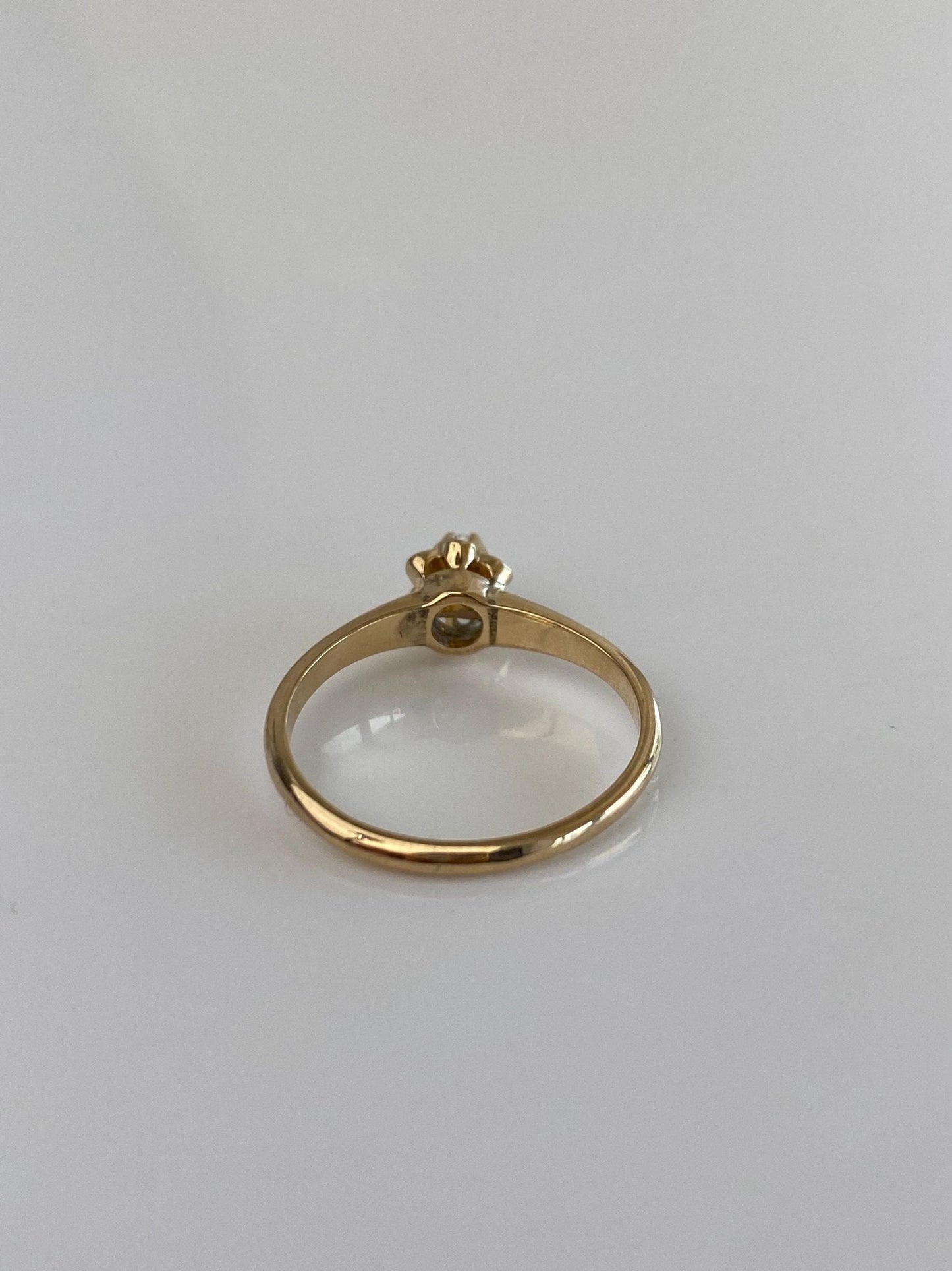 Vintage Solid 14k Yellow Gold Old Mine Cut Diamond Ring - Size 5.25