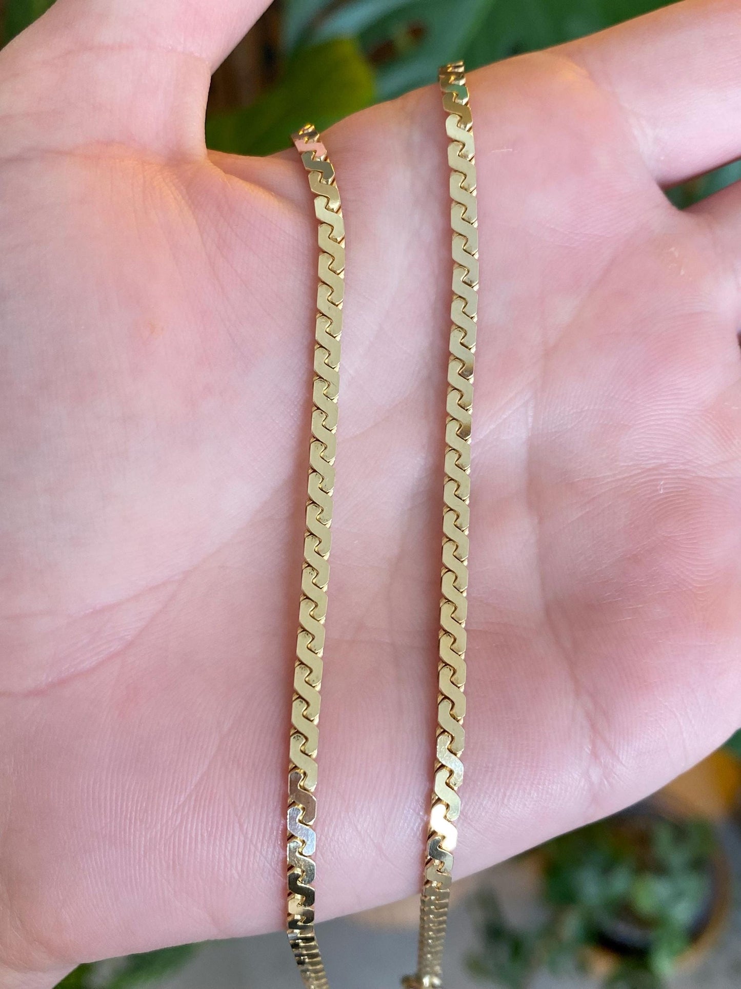 Vintage Solid 14k Yellow Gold Chunky Serpentine Chain Necklace - 17.5 inches