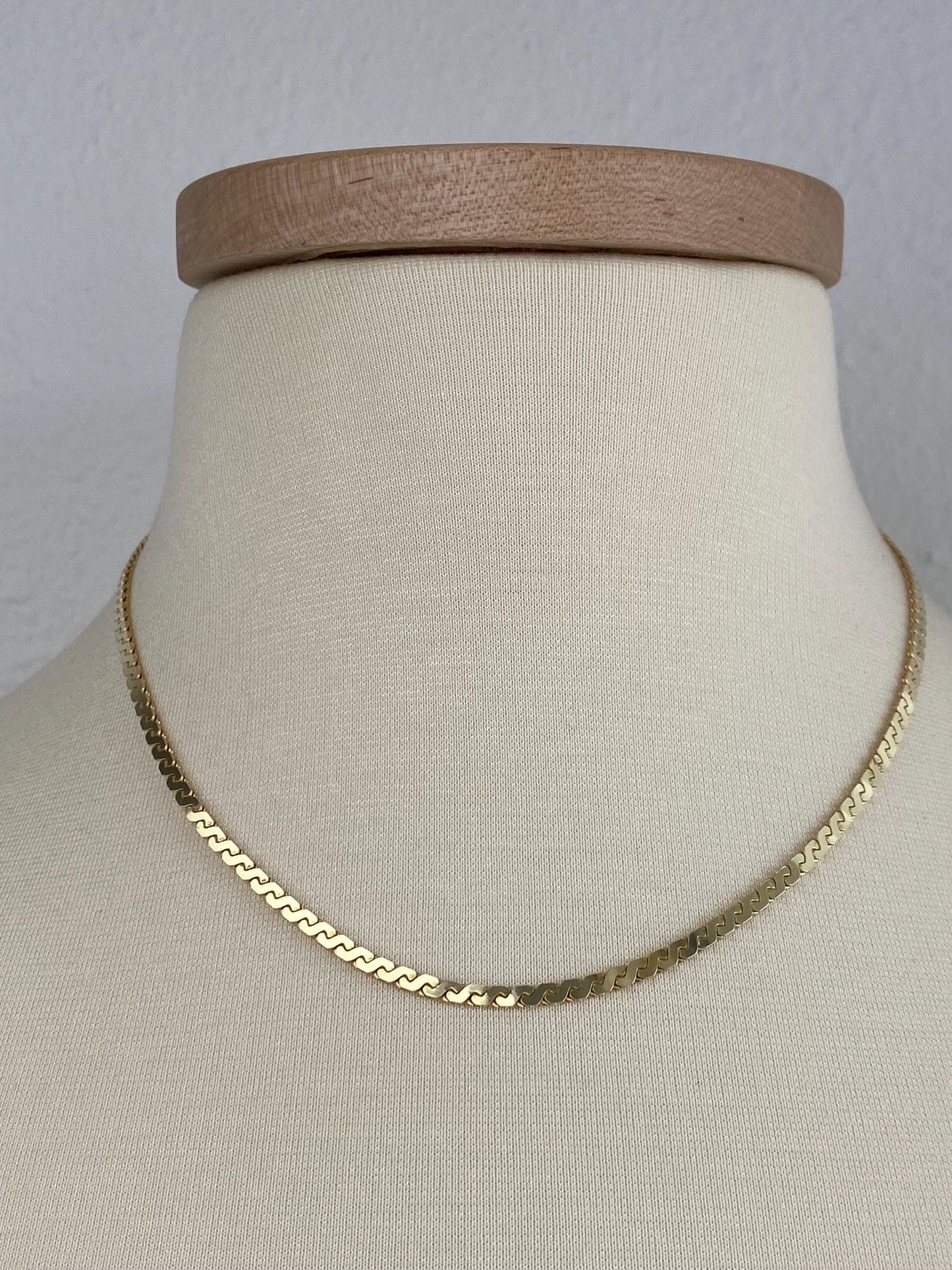 Vintage Solid 14k Yellow Gold Chunky Serpentine Chain Necklace - 17.5 inches
