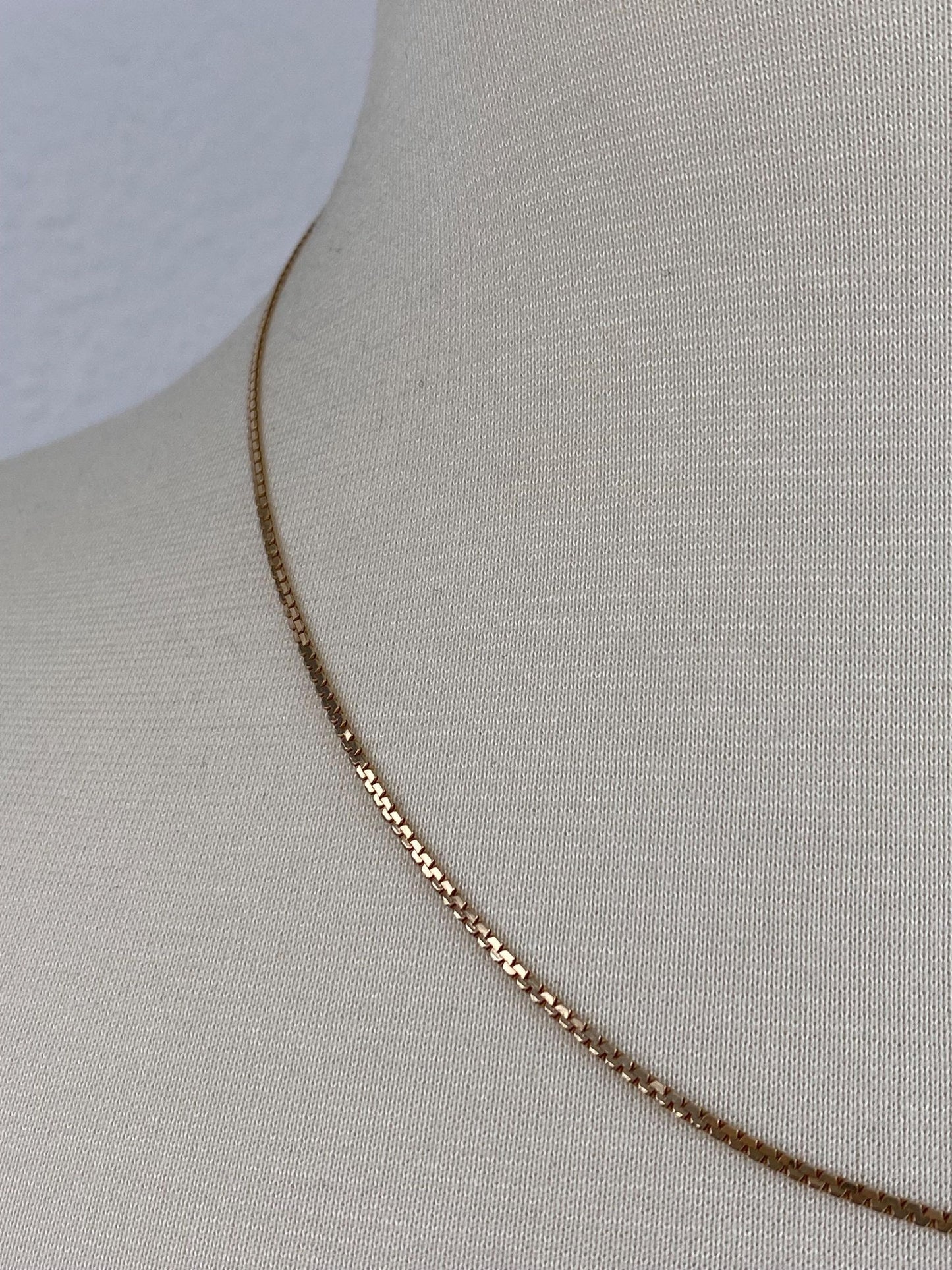Vintage Solid 14k Yellow Gold Slim C Link Chain Necklace - 19 inches