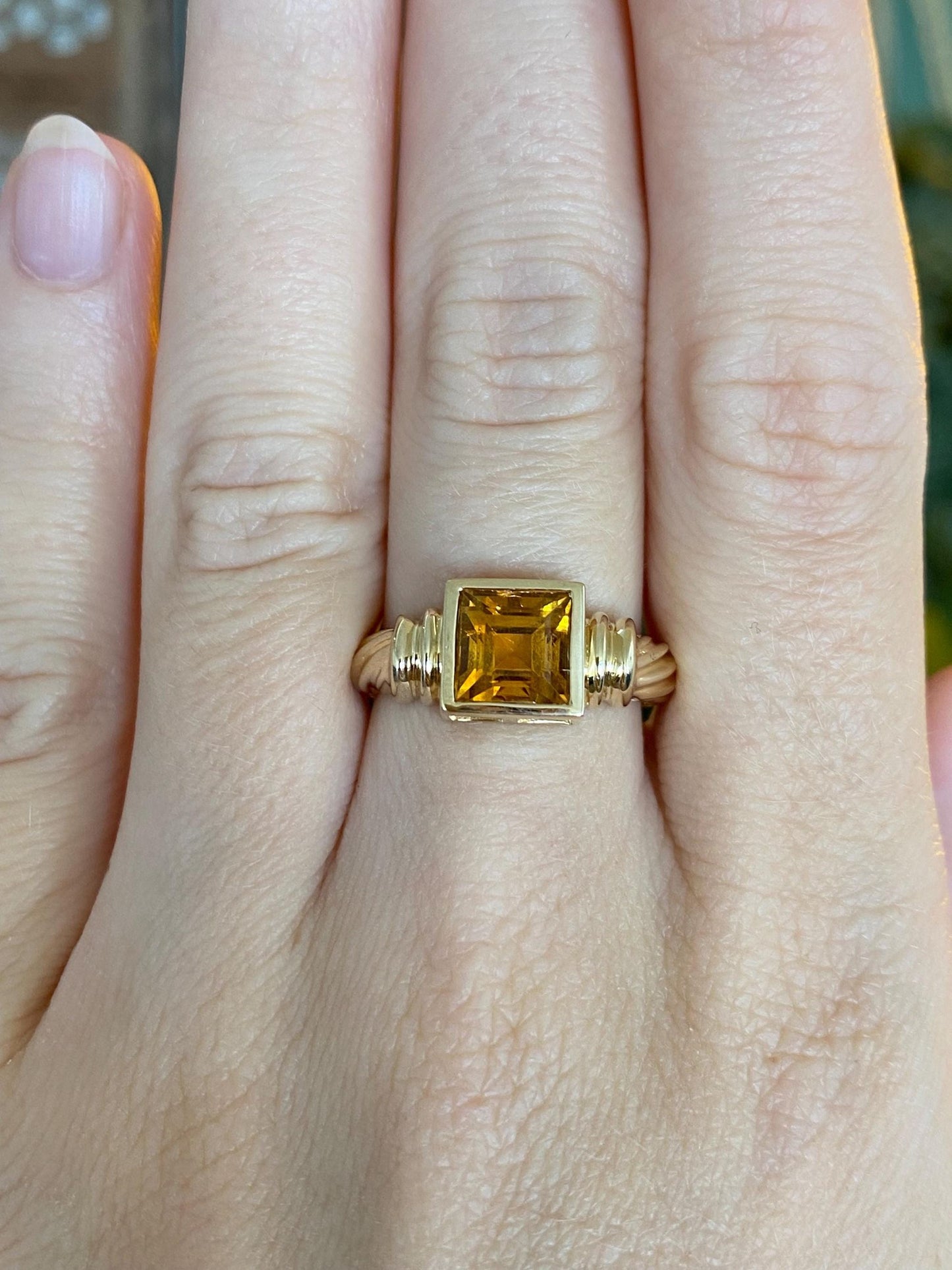 Vintage Solid 14k Yellow Gold Citrine Twist Ring Band - Size 7.5