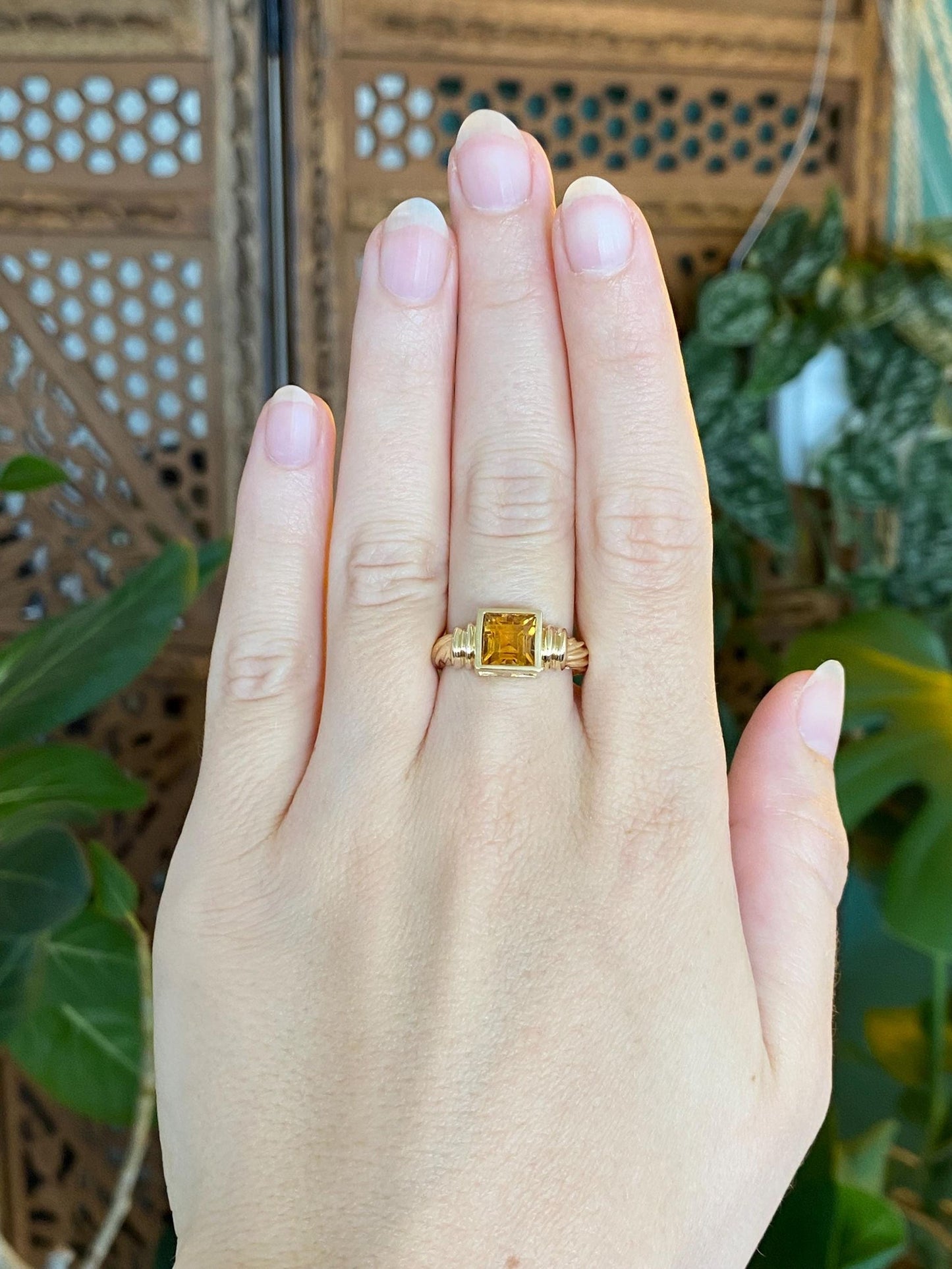 Vintage Solid 14k Yellow Gold Citrine Twist Ring Band - Size 7.5
