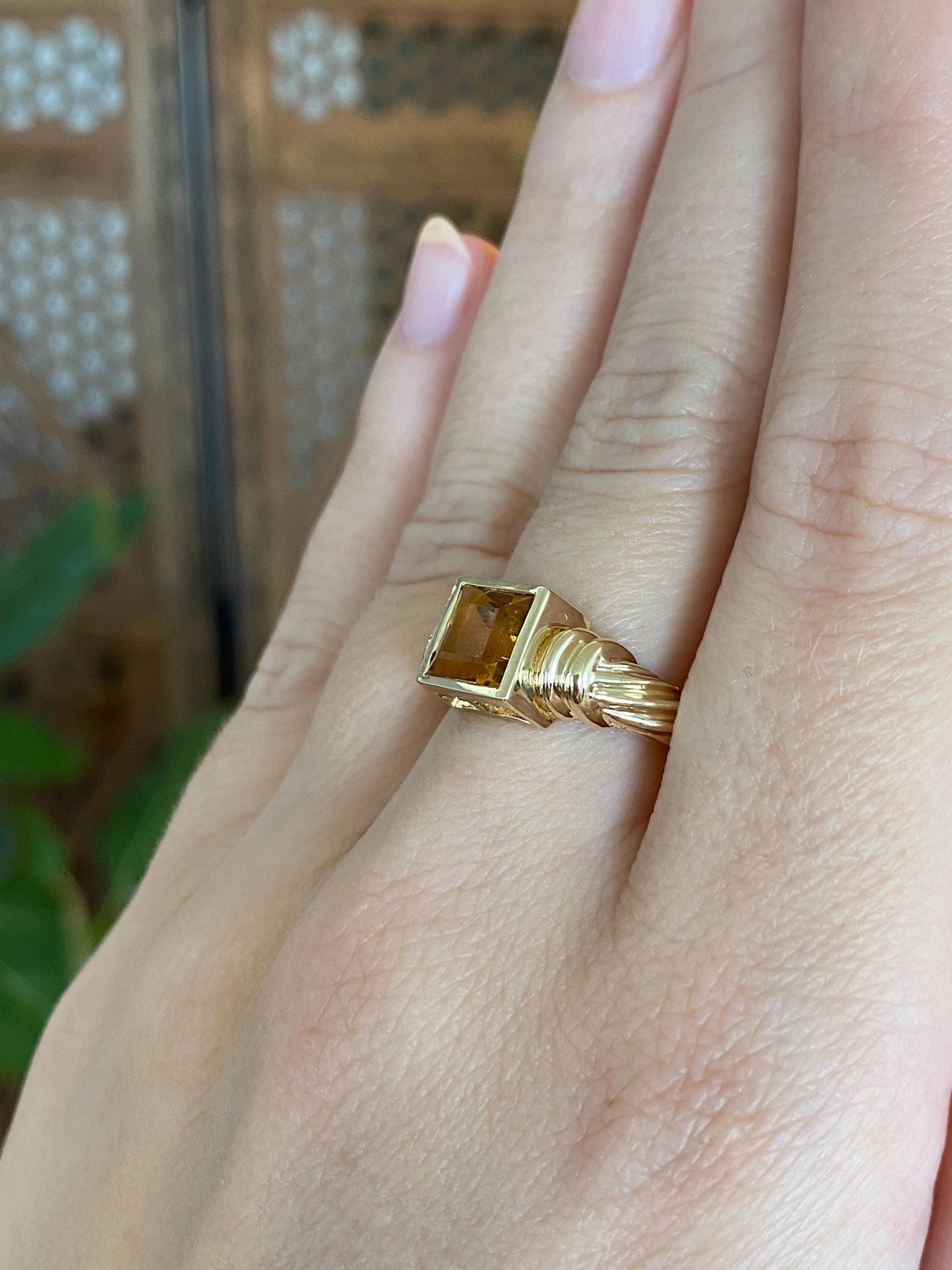 Vintage Solid 14k Yellow Gold Citrine Twist Ring Band - Size 7.5