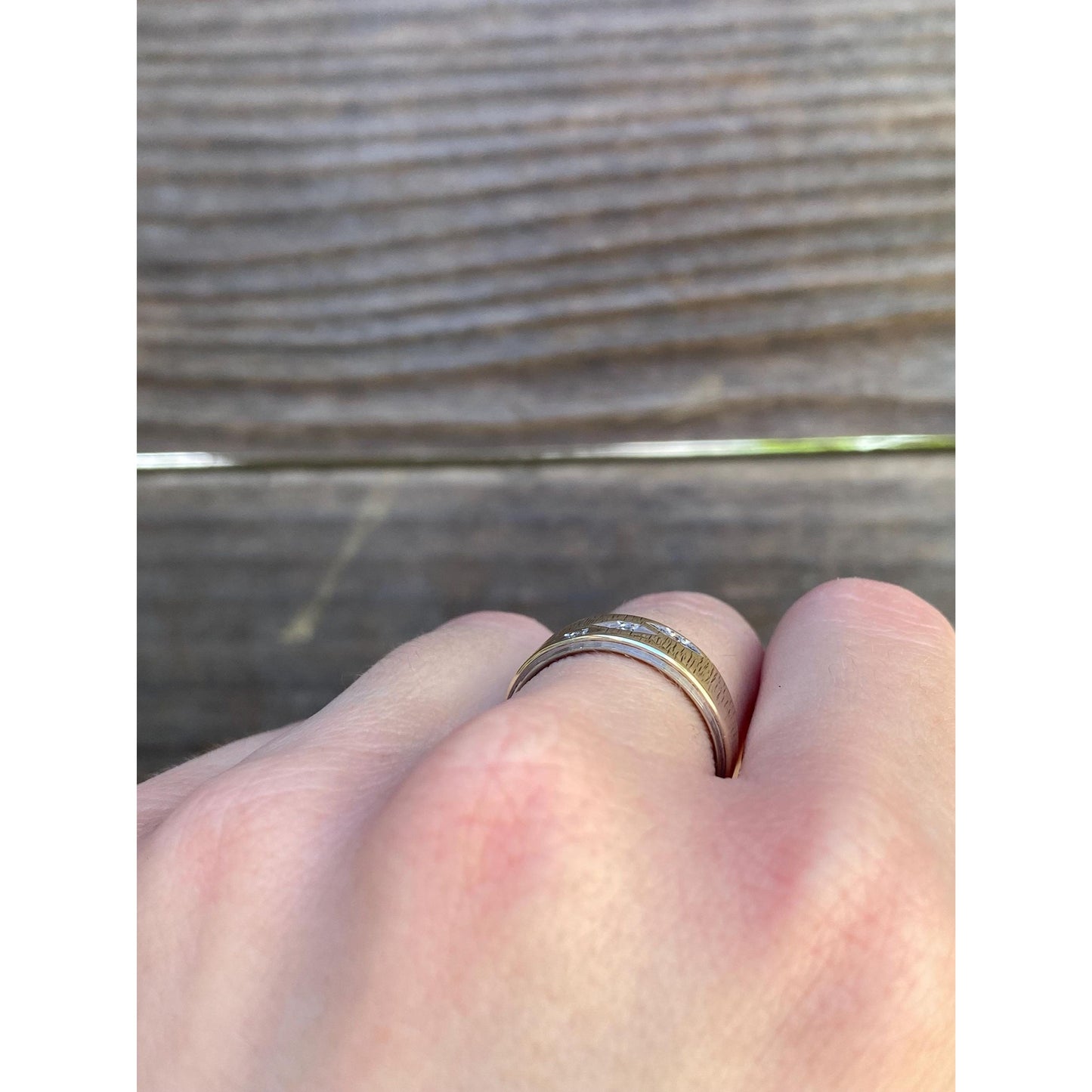 Vintage Solid 10k White & Yellow Gold Diamond Ring Band - Size 6.5