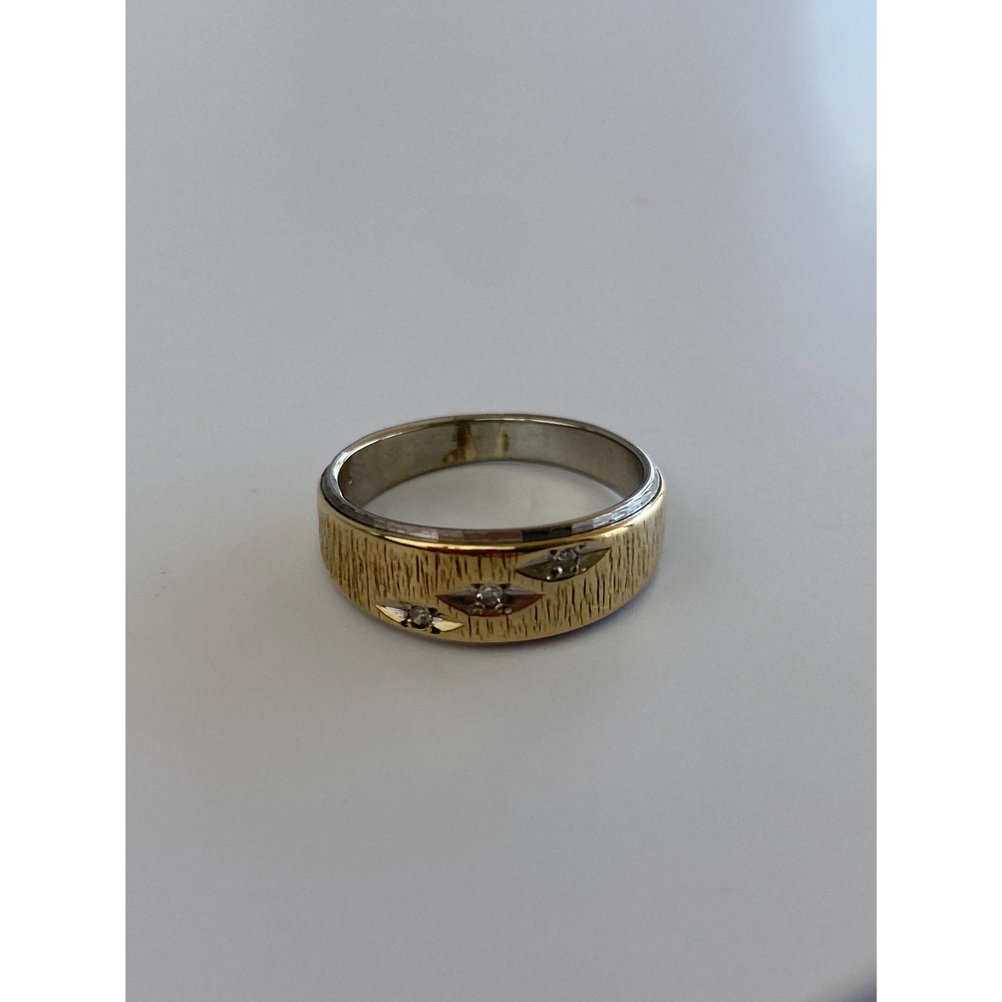 Vintage Solid 10k White & Yellow Gold Diamond Ring Band - Size 6.5