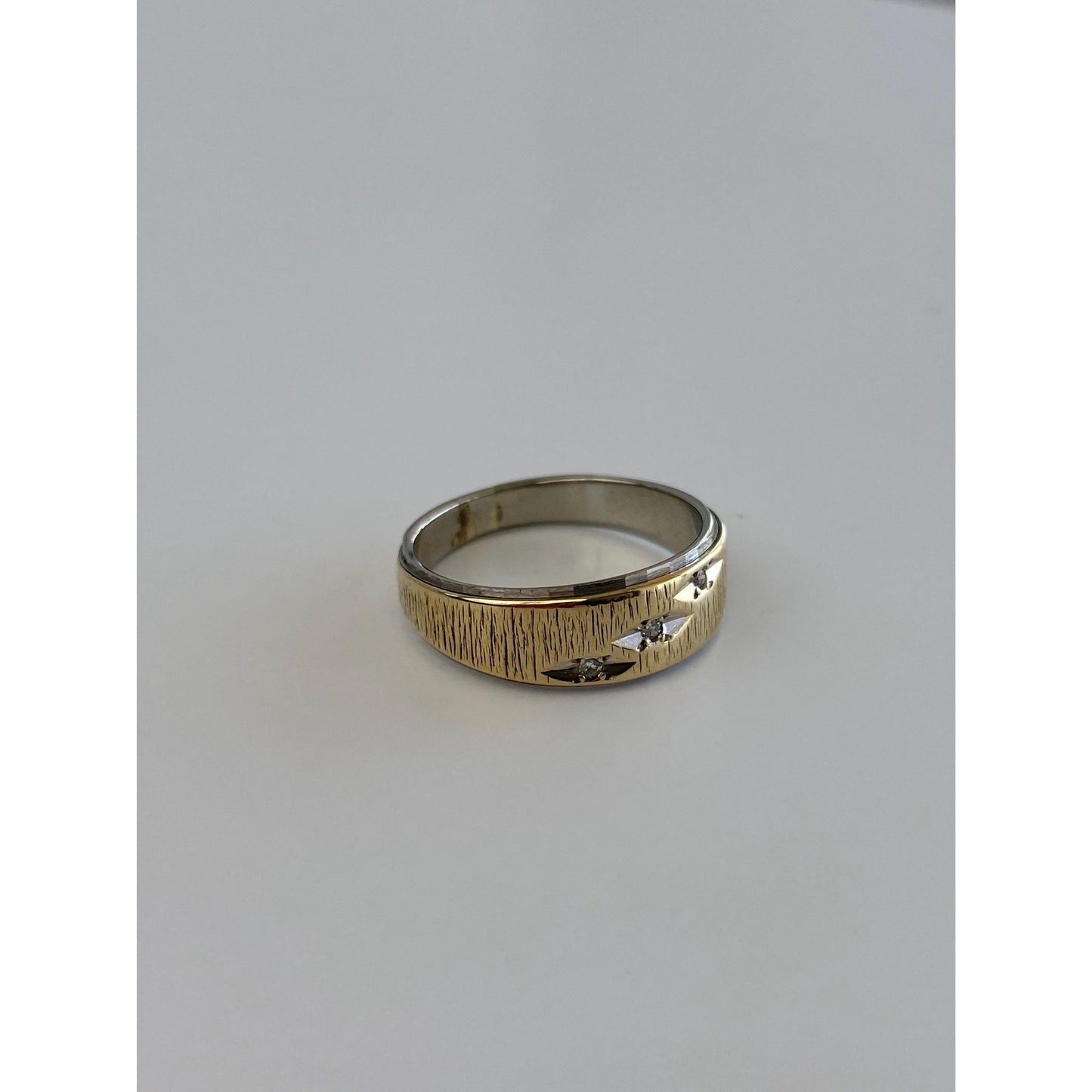 Vintage Solid 10k White & Yellow Gold Diamond Ring Band - Size 6.5