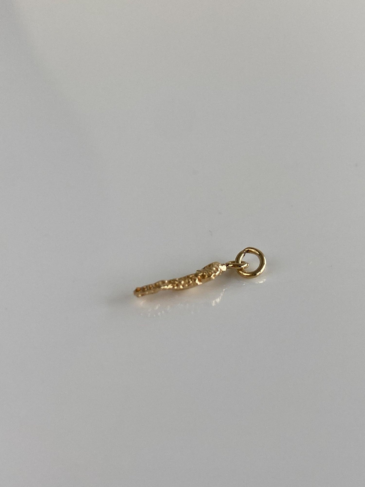 Vintage Solid 14k Yellow Gold Tiny Seahorse Charm