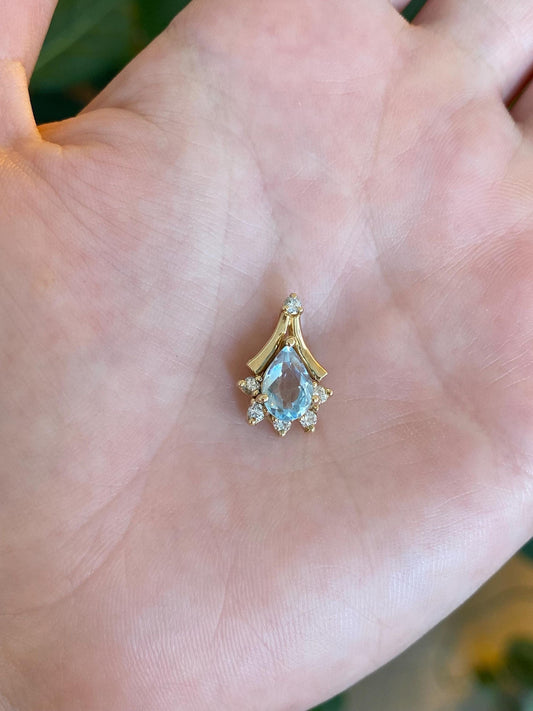 Vintage Solid 14k Yellow Gold Diamonds Aquamarine Charm
