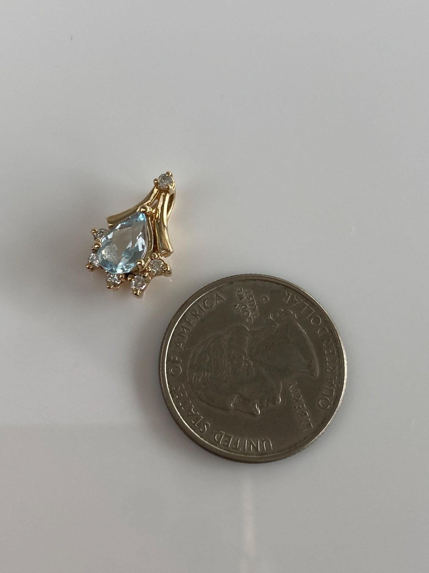Vintage Solid 14k Yellow Gold Diamonds Aquamarine Charm