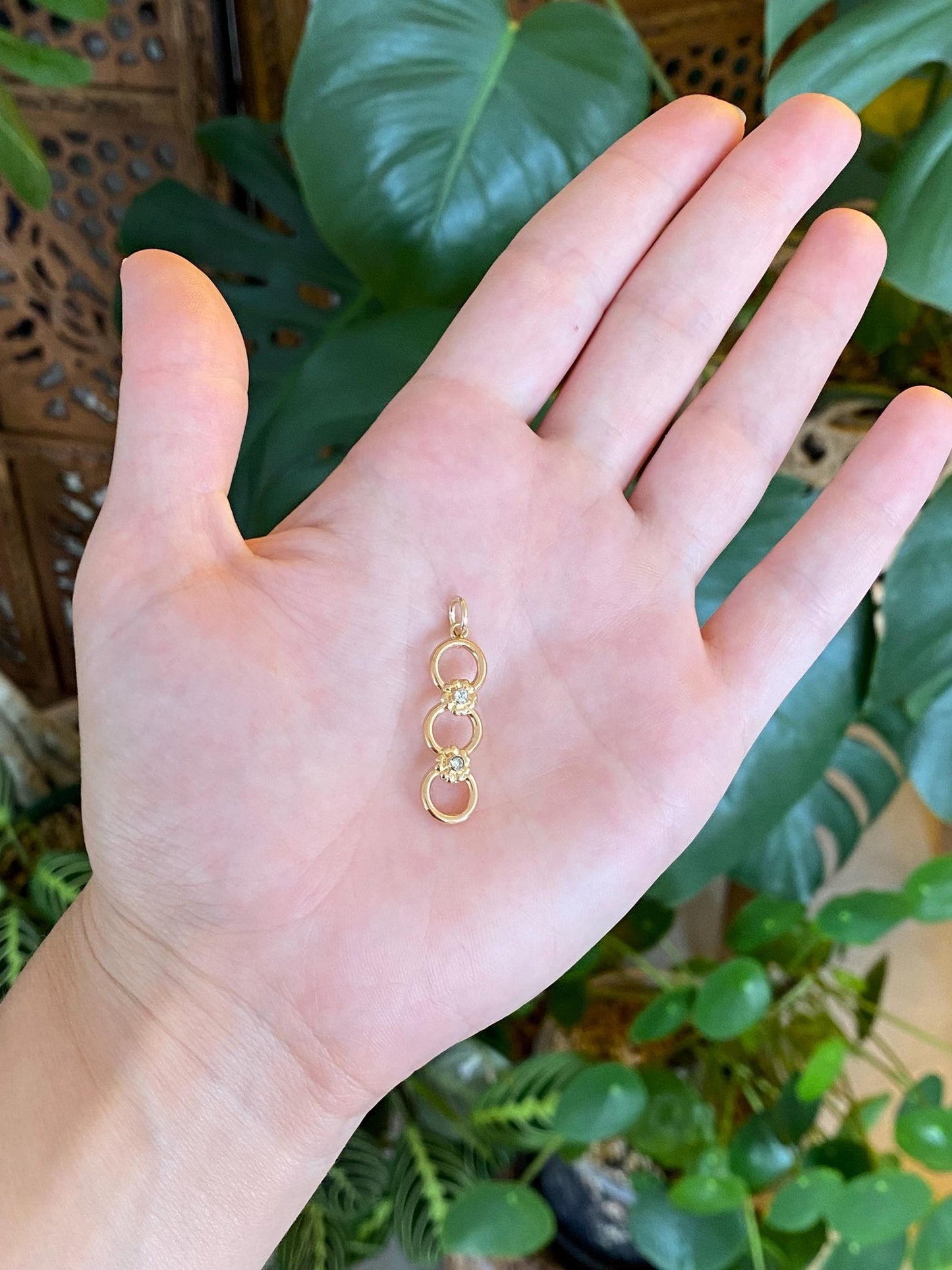 Vintage 18k Rose Gold Clear Cubic Zirconia Circles Charm