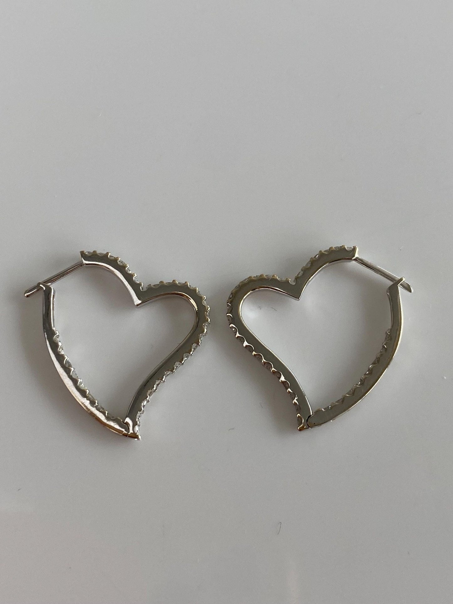 Vintage Solid 18k White Gold Diamond Heart Hoop Earrings