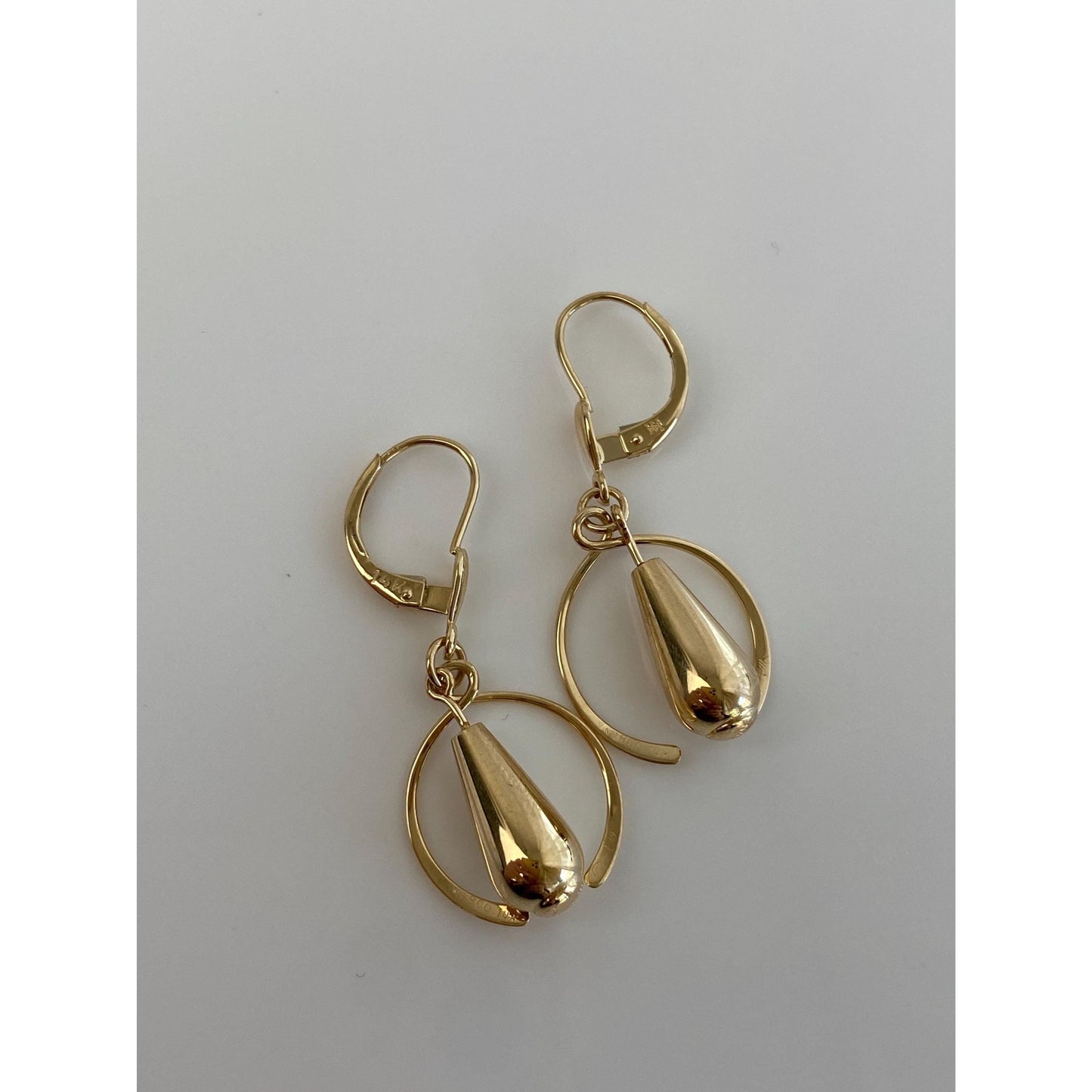 Vintage 14k Yellow Gold Teardrop Dangle Earrings