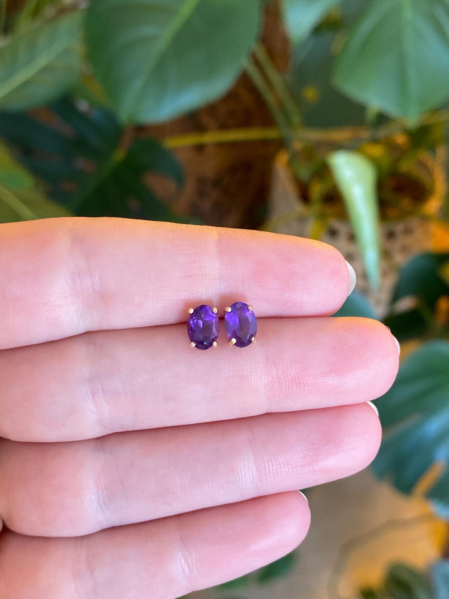 Vintage Solid 14k Yellow Gold Amethyst Stud Earrings