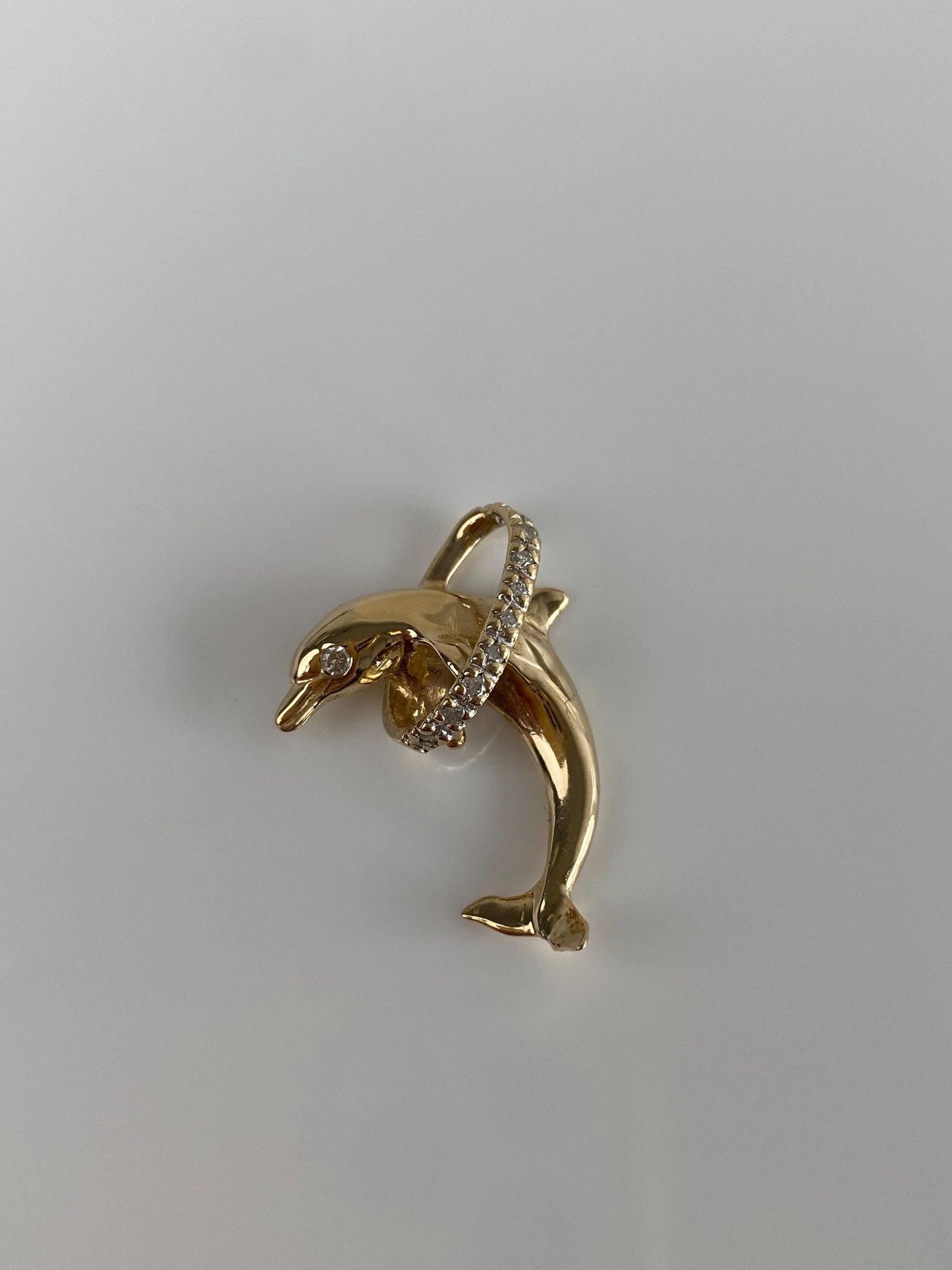Vintage Solid 14k Yellow Gold Diamond Ring Dolphin Charm