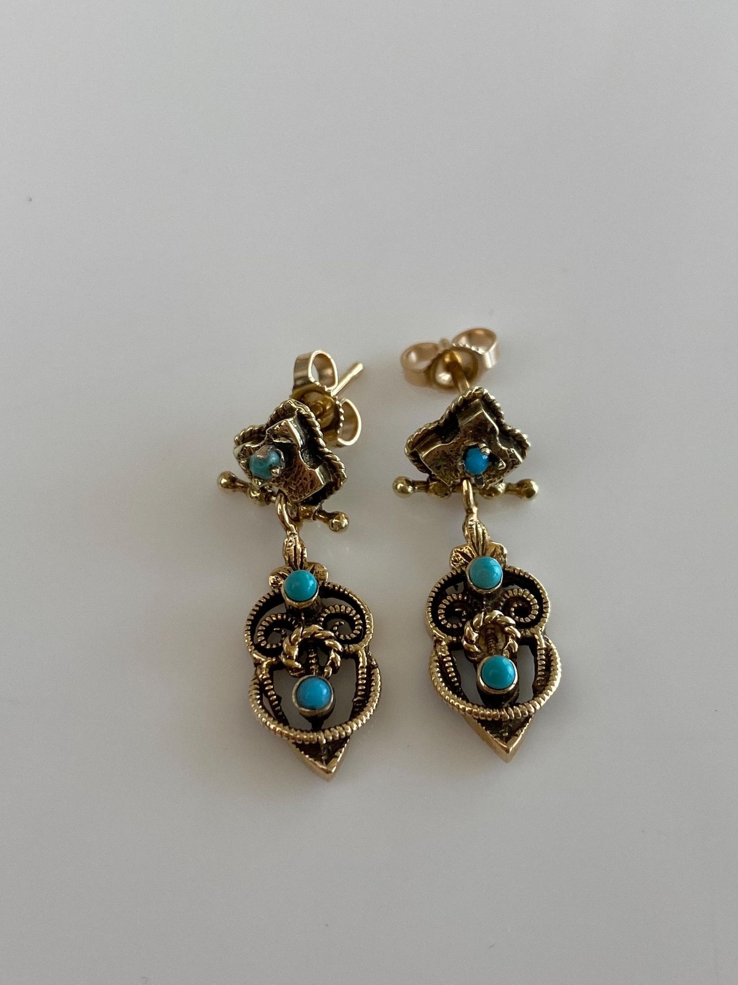 Vintage Solid 14k Yellow Gold Turquoise Ornate Dangle Stud Earrings