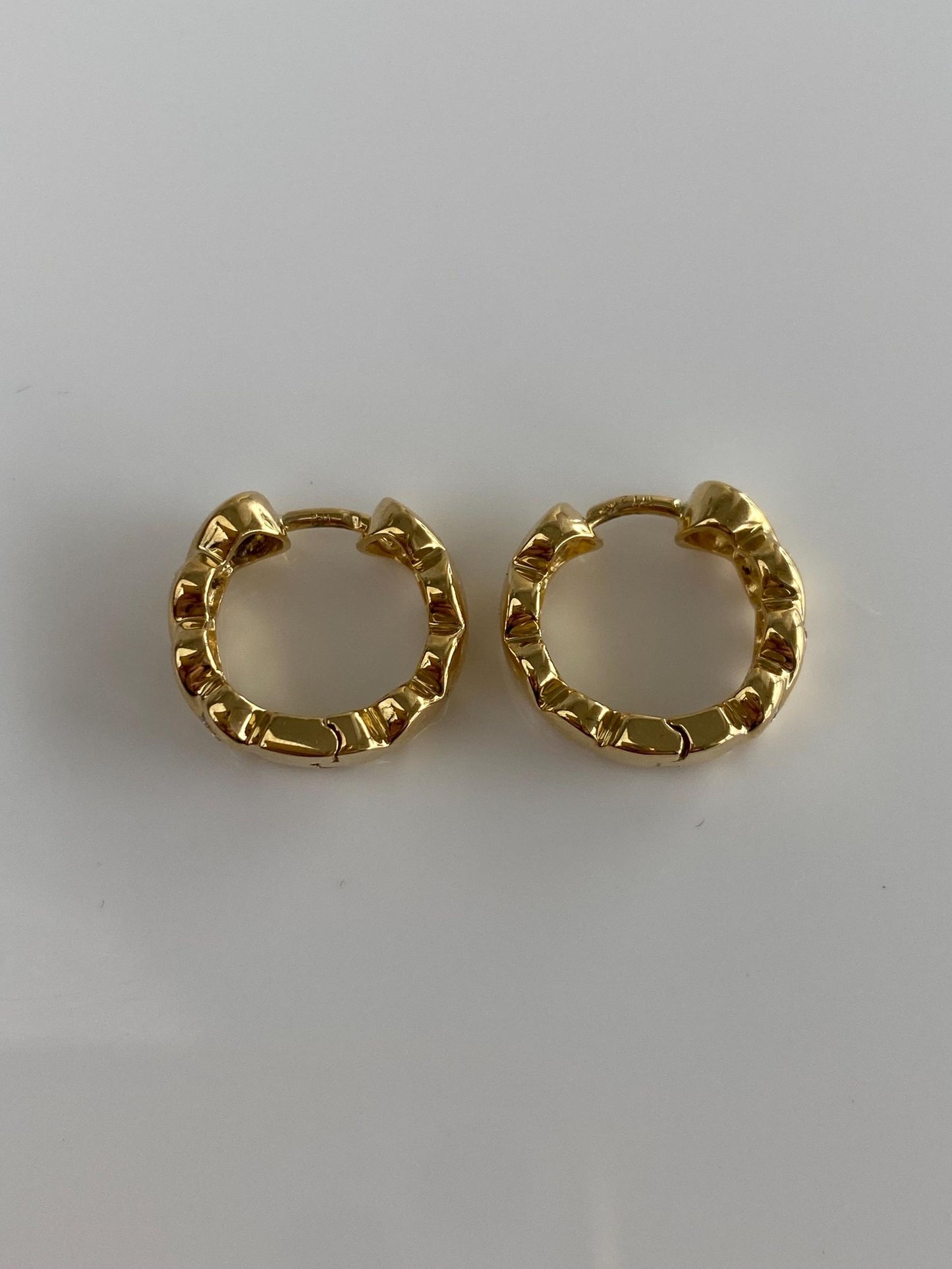 Vintage Solid 18k Yellow Gold Diamond Twist Hoop Earrings