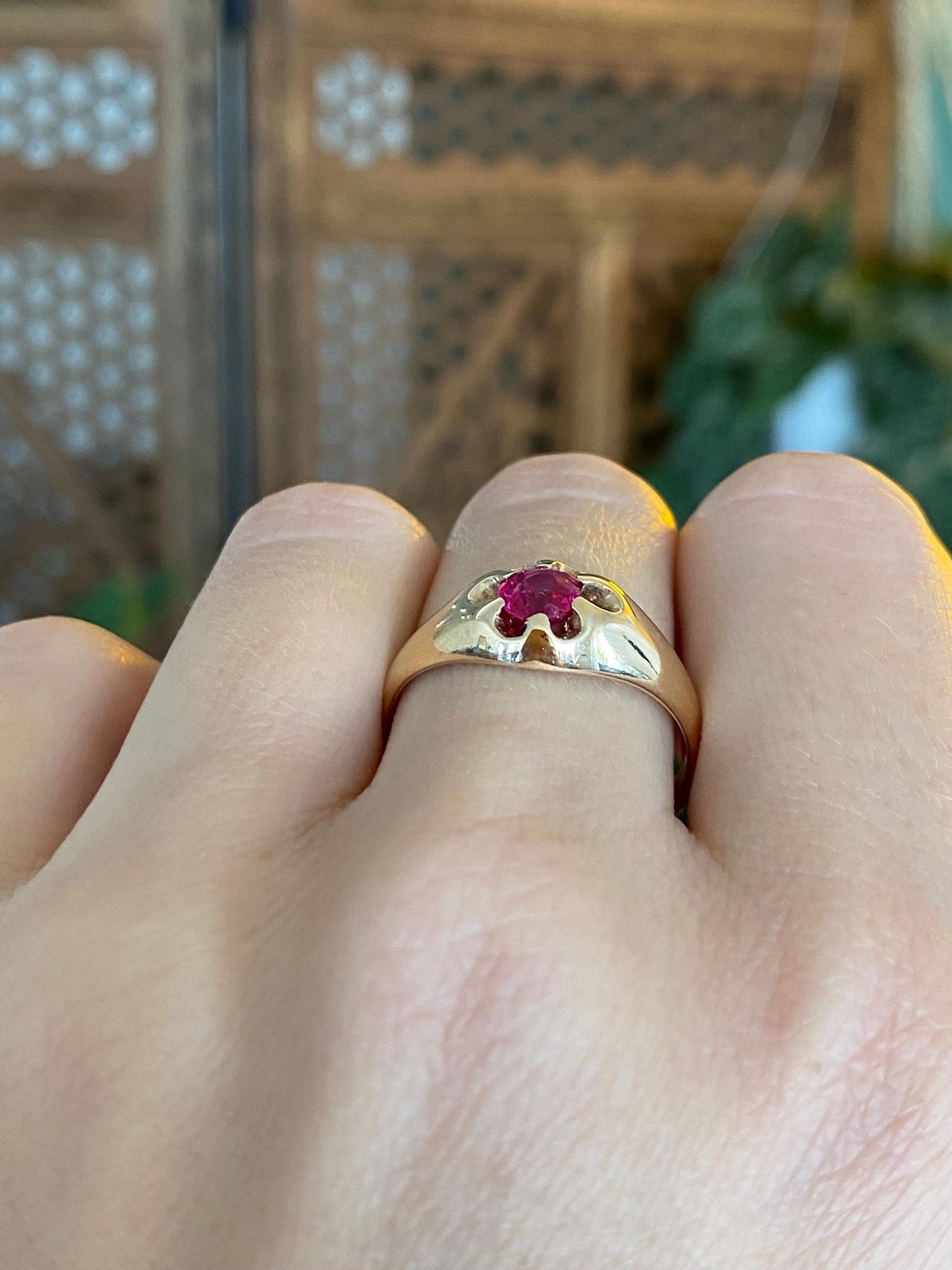 Vintage Solid 14k Yellow Gold Pink Sapphire Ring - Size 9