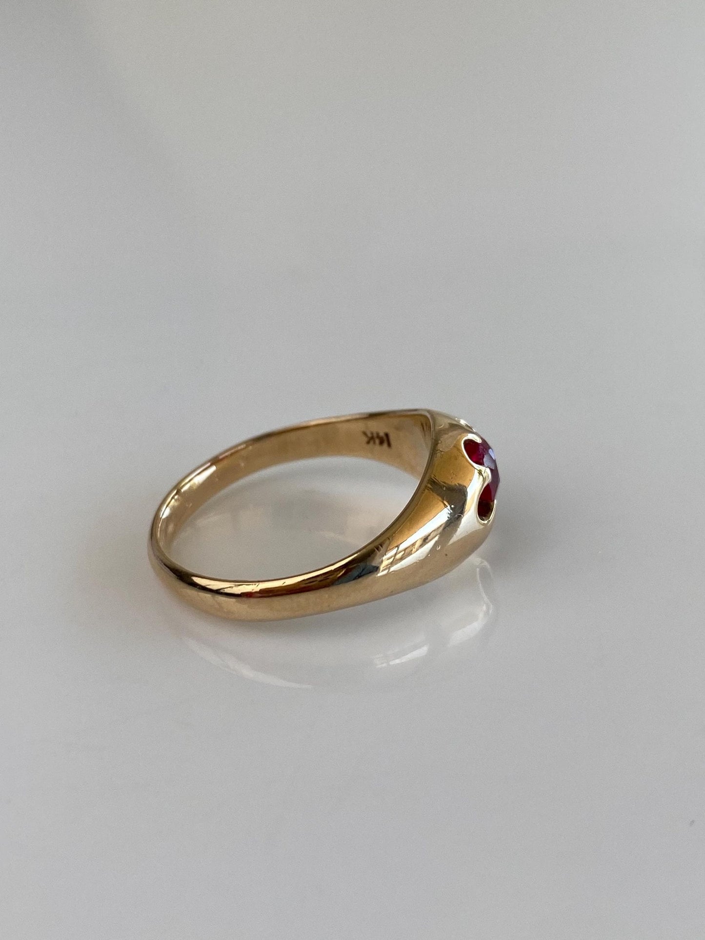 Vintage Solid 14k Yellow Gold Pink Sapphire Ring - Size 9