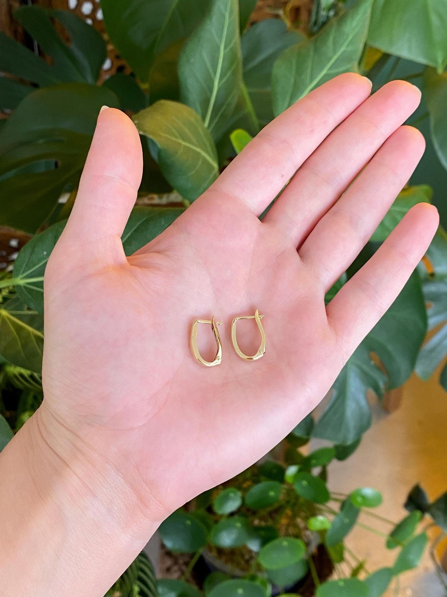 Vintage Solid 14k Yellow Gold Drop Earrings
