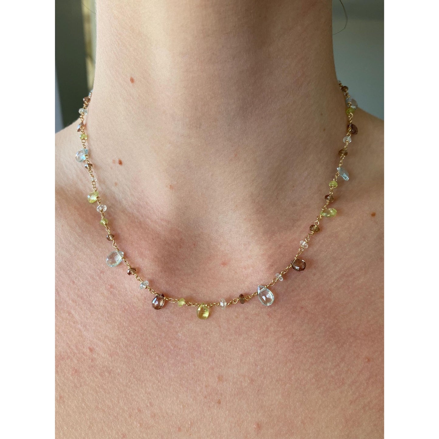 Vintage Solid 14k Yellow Gold Aquamarine Smoky Quartz Green Spinel Link Chain Necklace - 16.5 inches