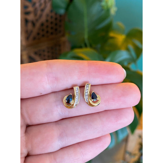 Vintage Solid 14k Yellow Gold Diamond Blue Sapphire Stud Earrings