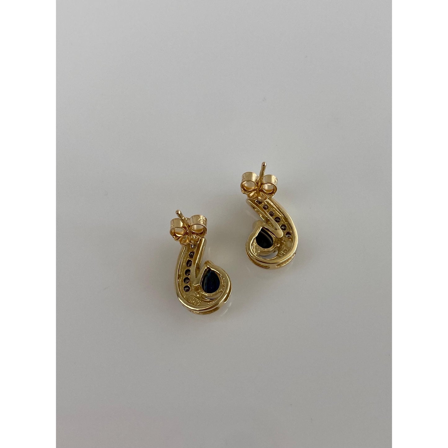 Vintage Solid 14k Yellow Gold Diamond Blue Sapphire Stud Earrings