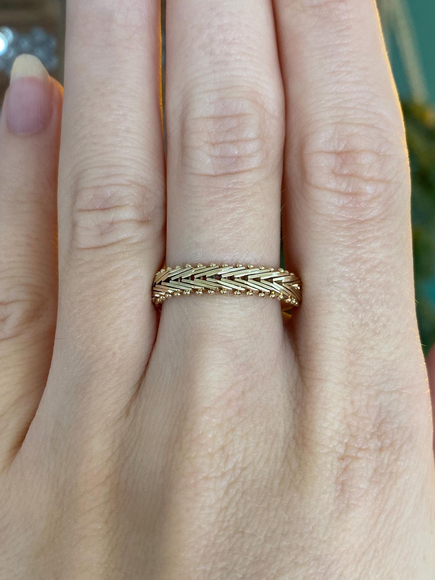Vintage Solid 14k Yellow Gold Mesh Chain Ring Band - Size 8.75