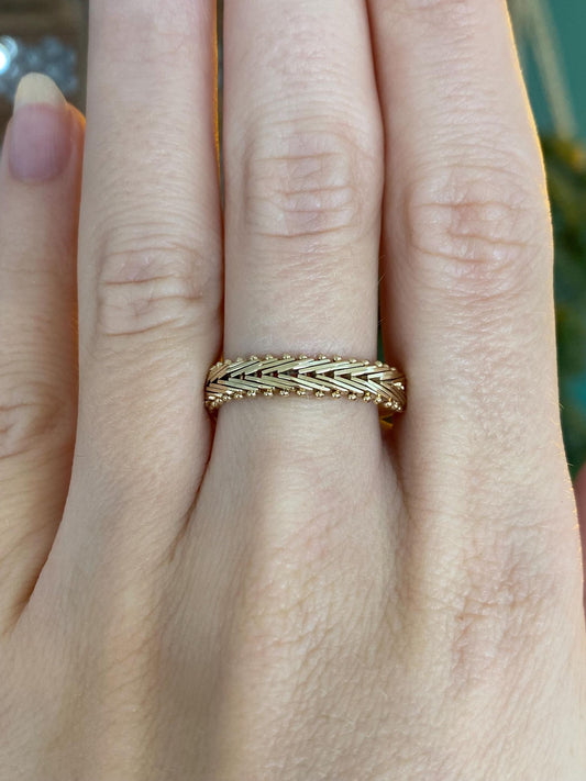 Vintage Solid 14k Yellow Gold Mesh Chain Ring Band - Size 8.75