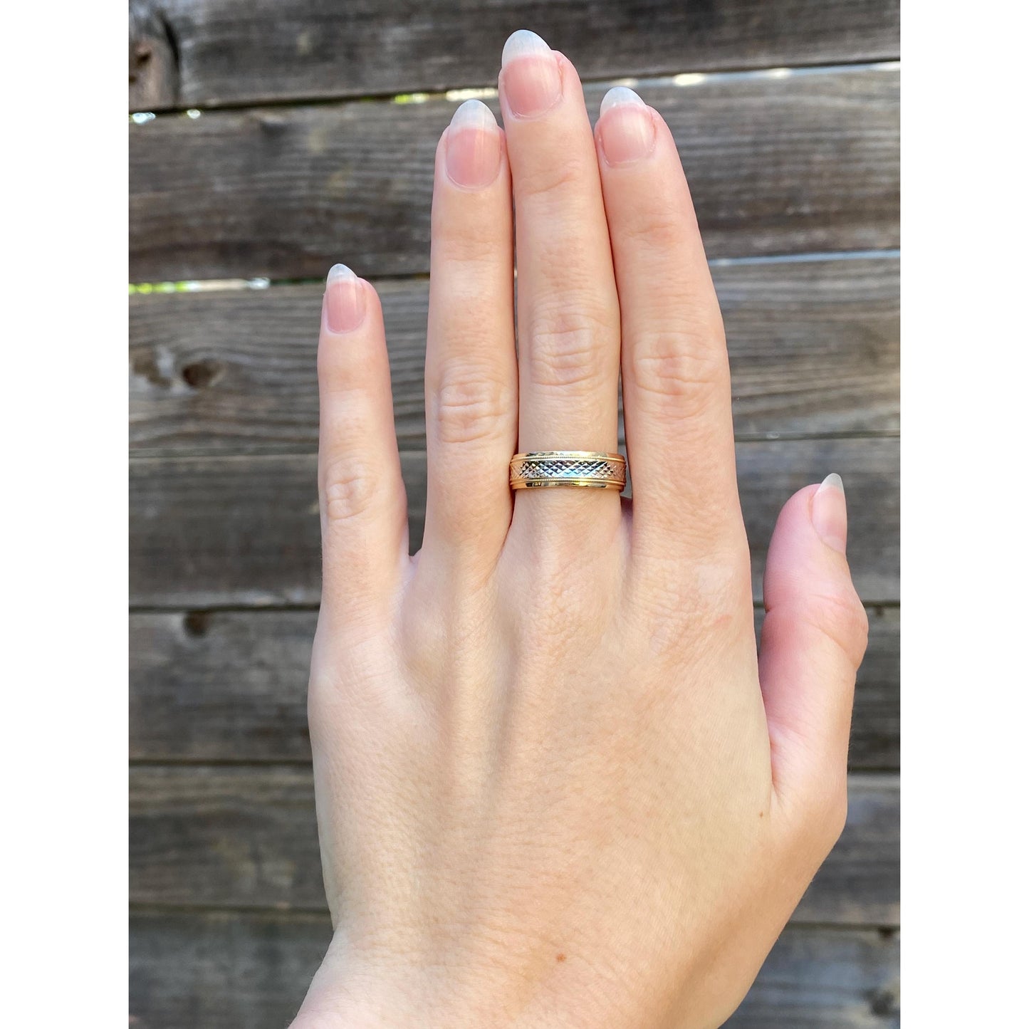 Vintage Solid 10k White & Yellow Gold Studded Texture Ring Band - Size 9