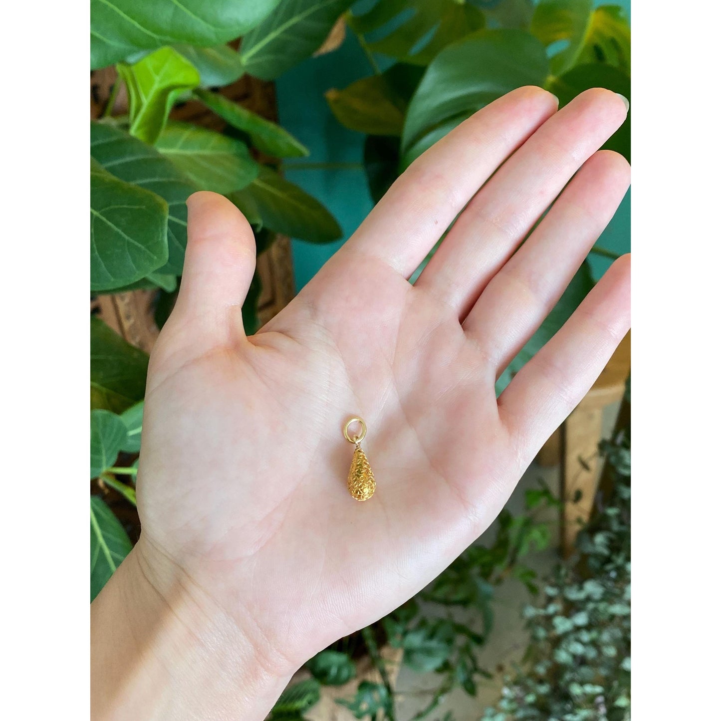 Vintage 20k Yellow Gold Textured Teardrop Stick Pin Conversion Charm